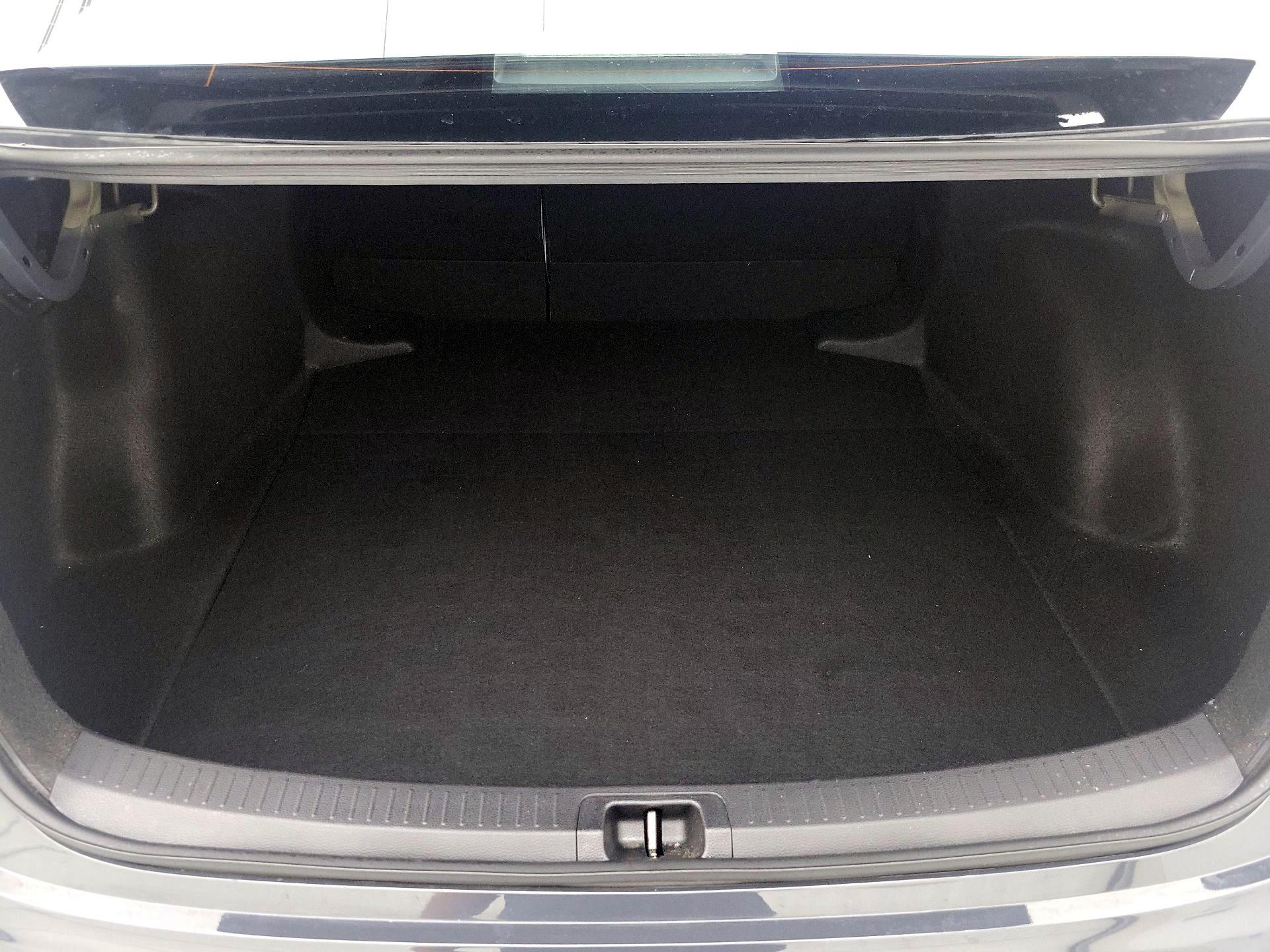 Thumbnail: 2025 Toyota Corolla - 20