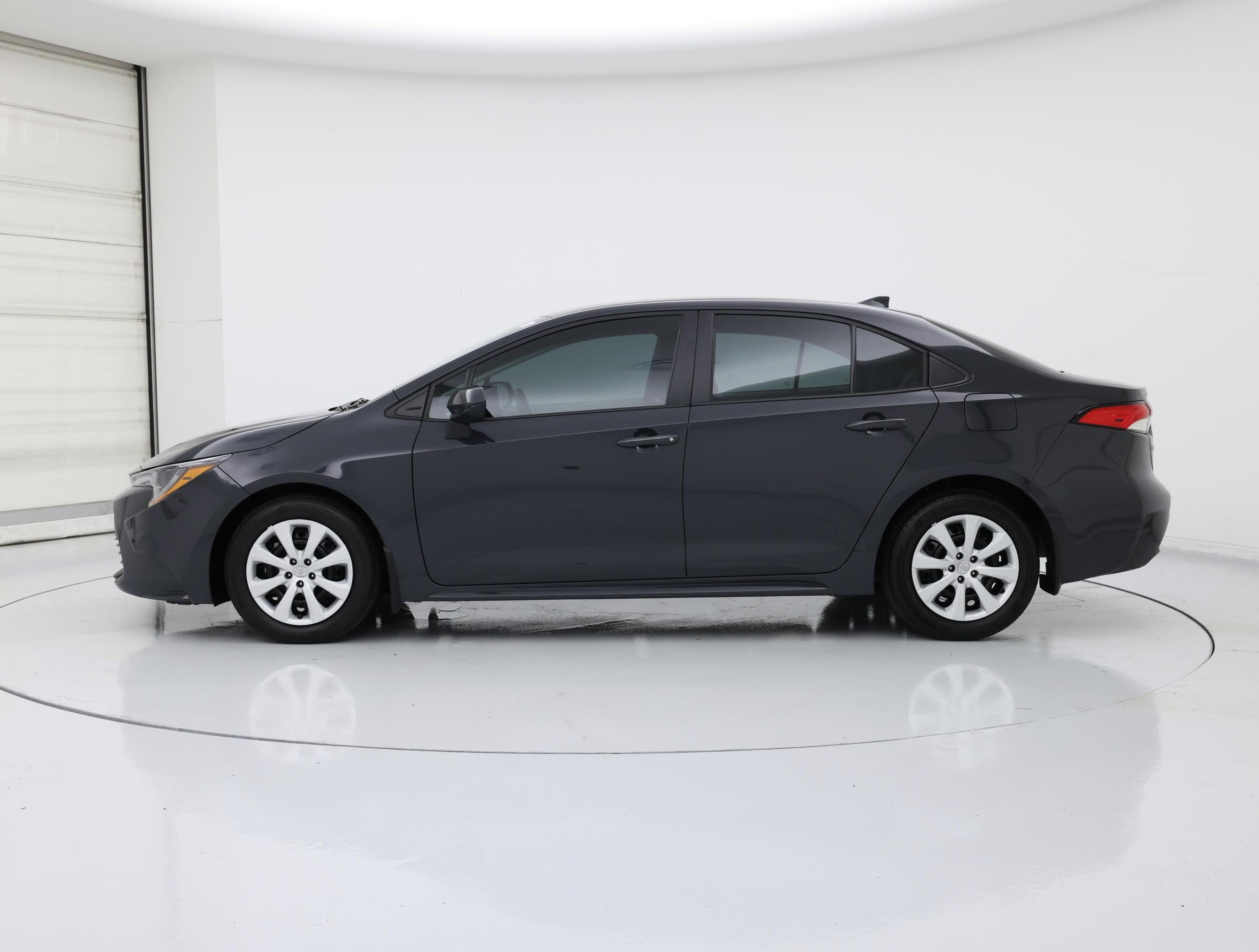 Thumbnail: 2025 Toyota Corolla - 3