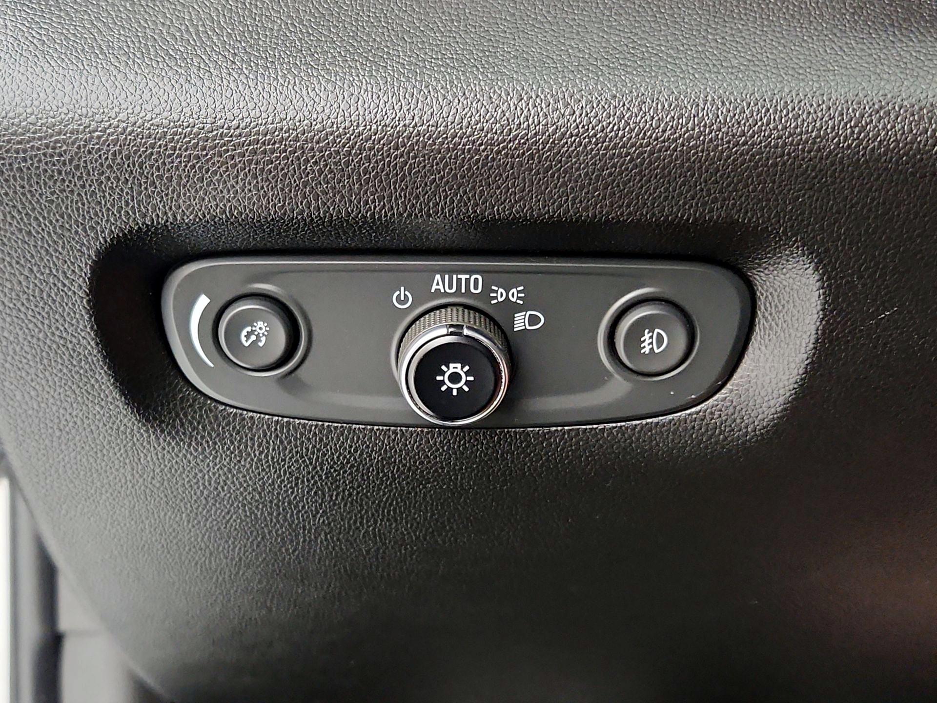 Thumbnail: 2019 Chevrolet Traverse - 13