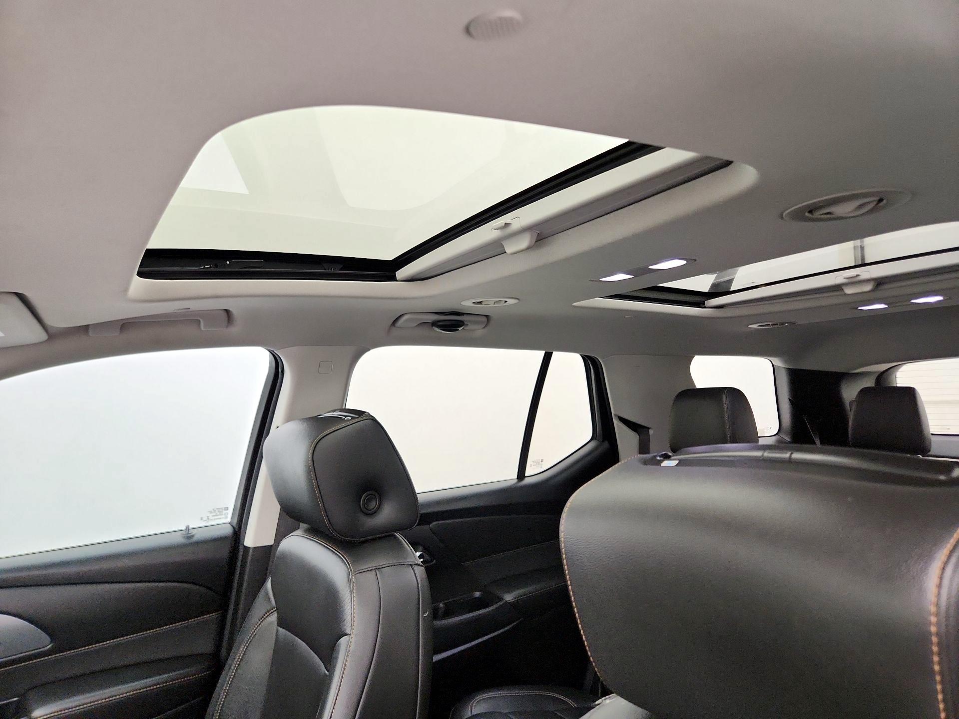 Thumbnail: 2019 Chevrolet Traverse - 19