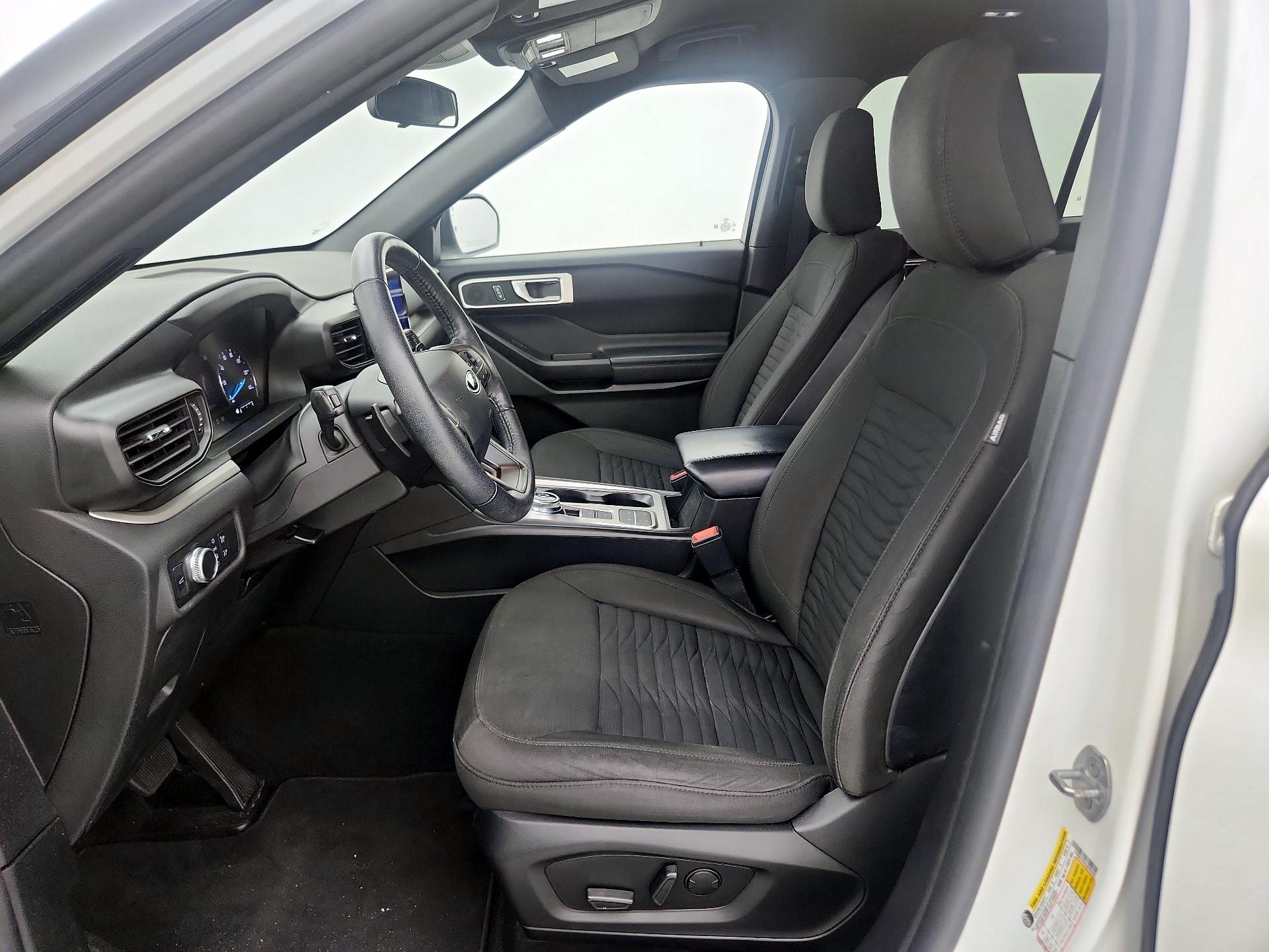 Thumbnail: 2020 Ford Explorer - 11