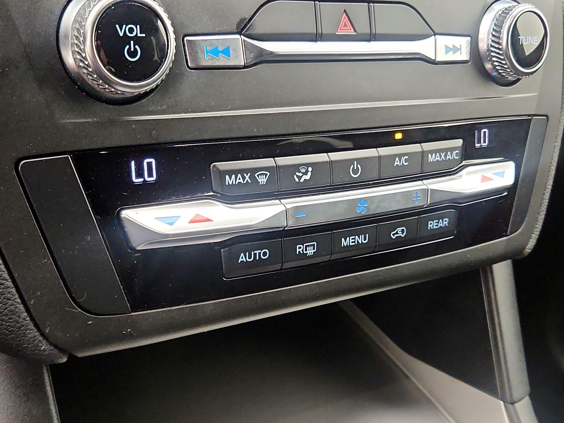 Thumbnail: 2020 Ford Explorer - 16