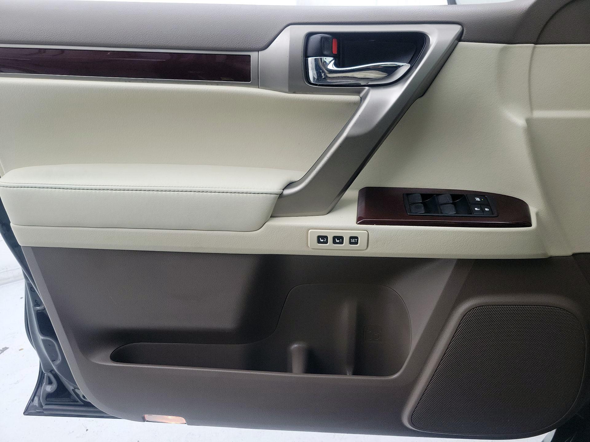 Thumbnail: 2018 Lexus GX - 12