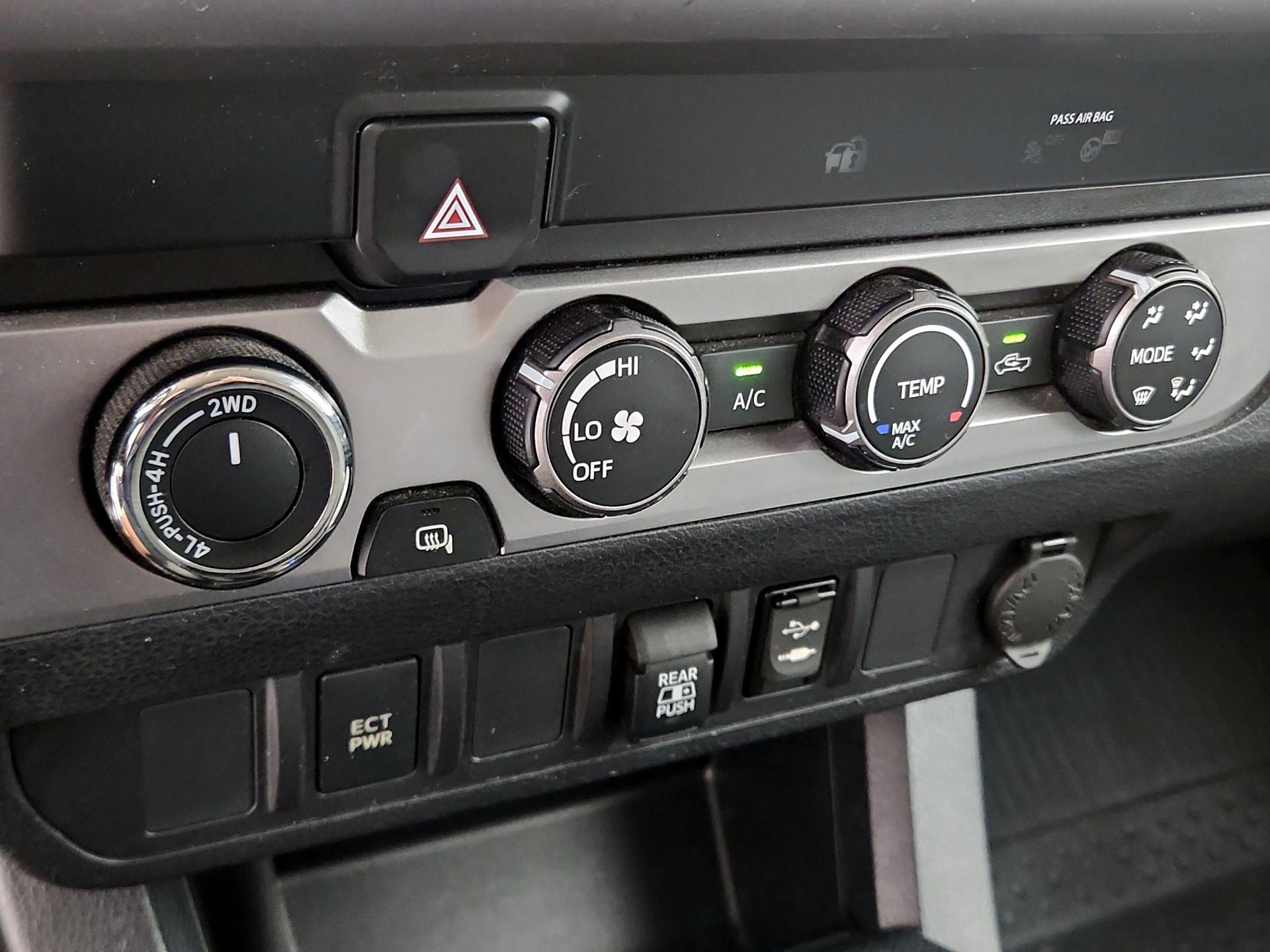 Thumbnail: 2019 Toyota Tacoma - 16