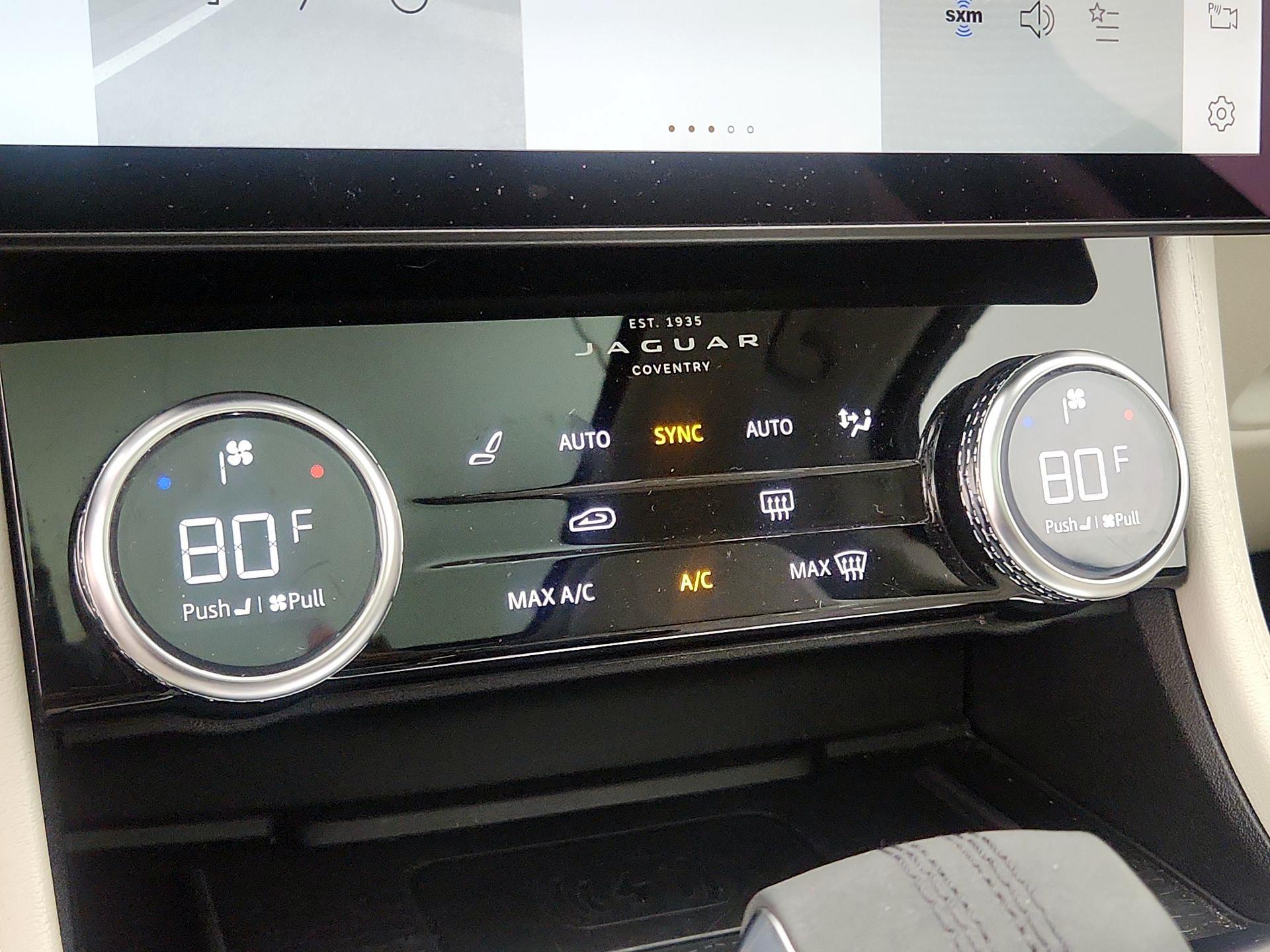 Thumbnail: 2022 Jaguar F-Pace - 17