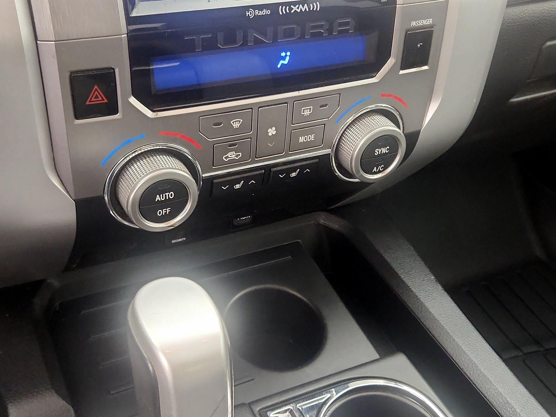 Thumbnail: 2014 Toyota Tundra - 17