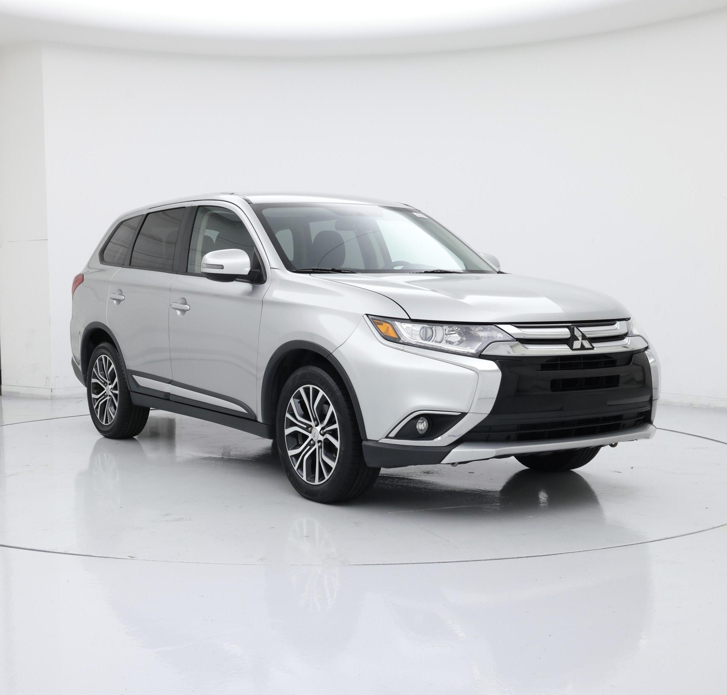 Thumbnail: 2018 Mitsubishi Outlander - 1