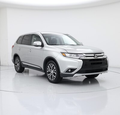 Silver 2018 Mitsubishi Outlander SE