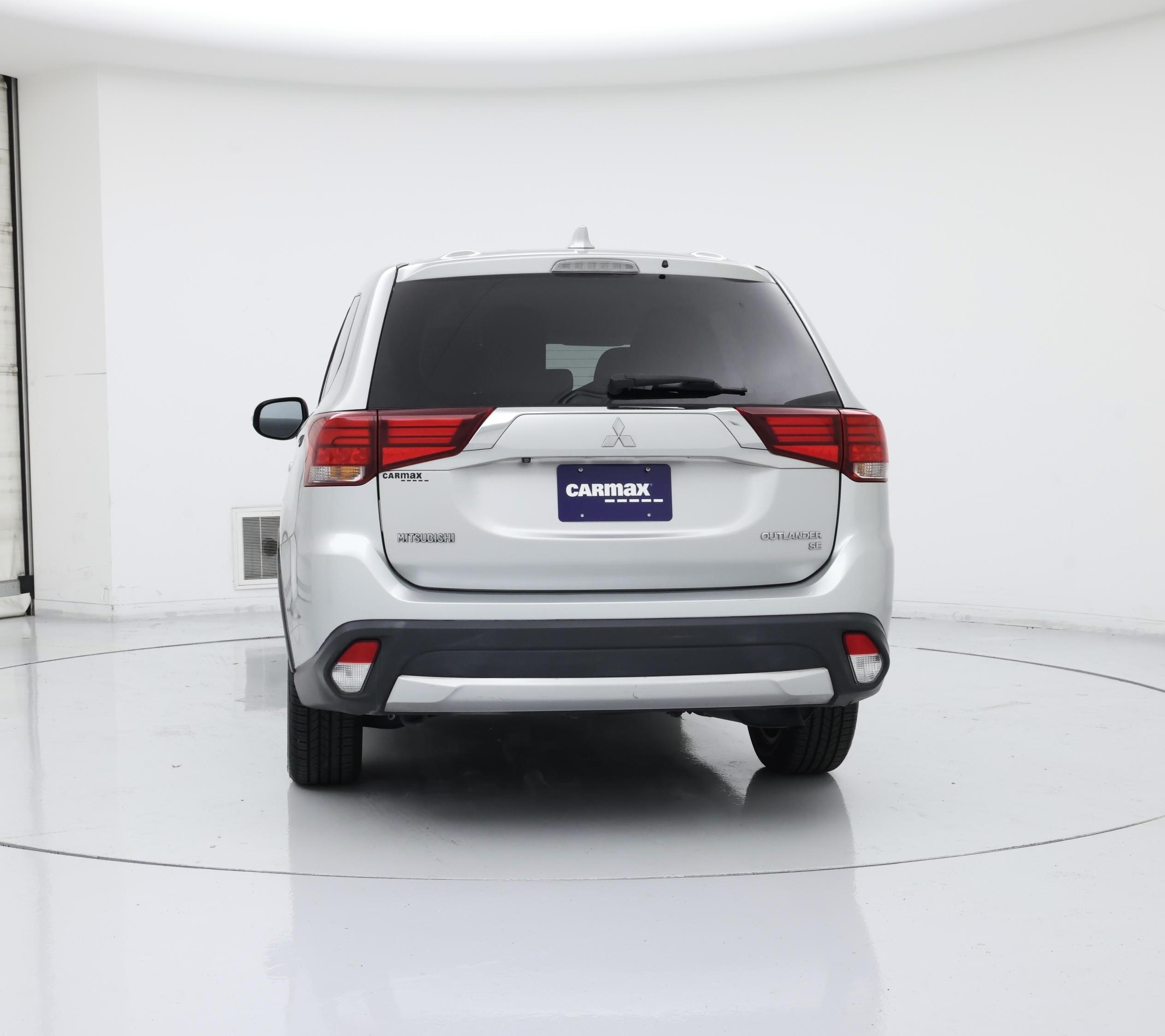 Thumbnail: 2018 Mitsubishi Outlander - 6