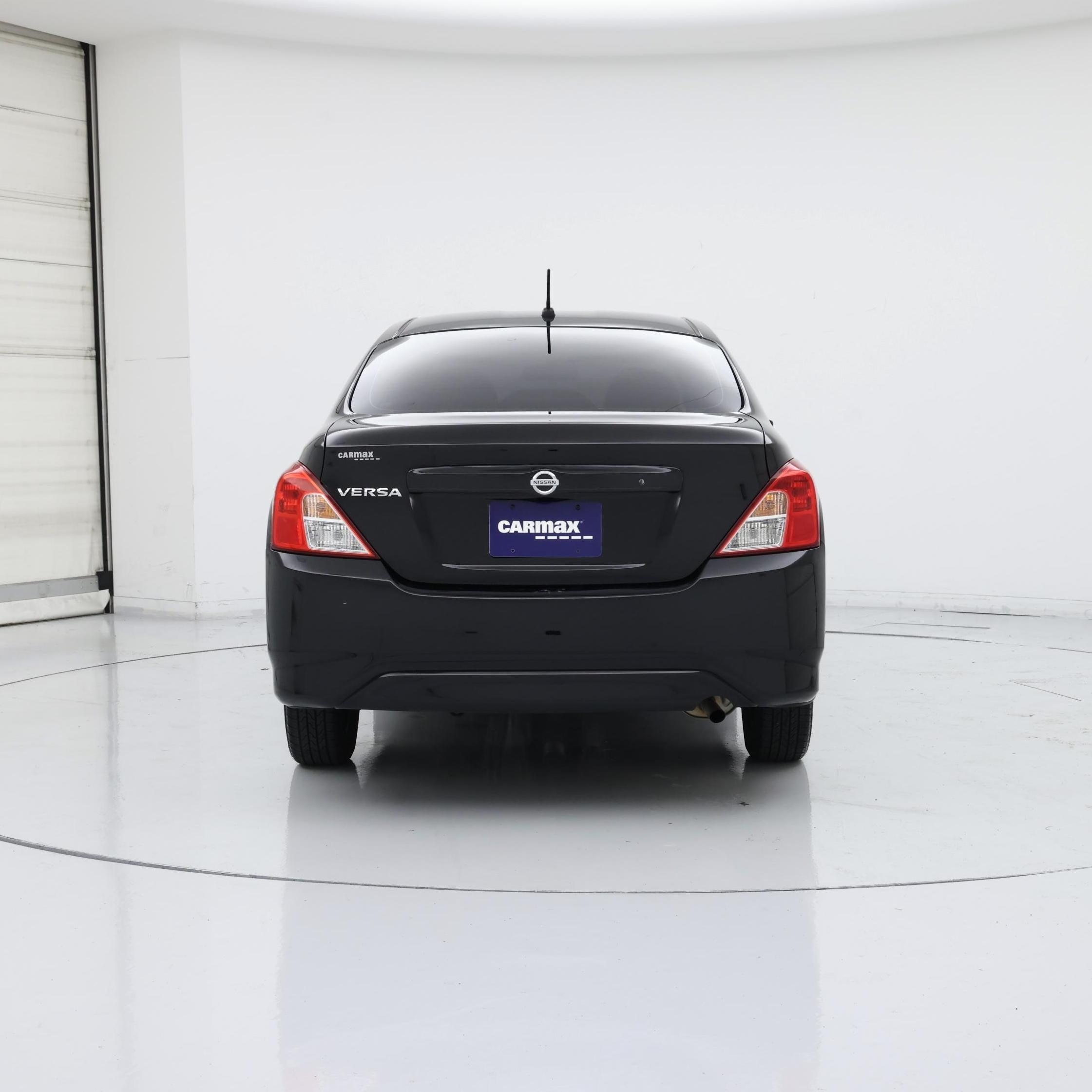 Thumbnail: 2017 Nissan Versa - 6