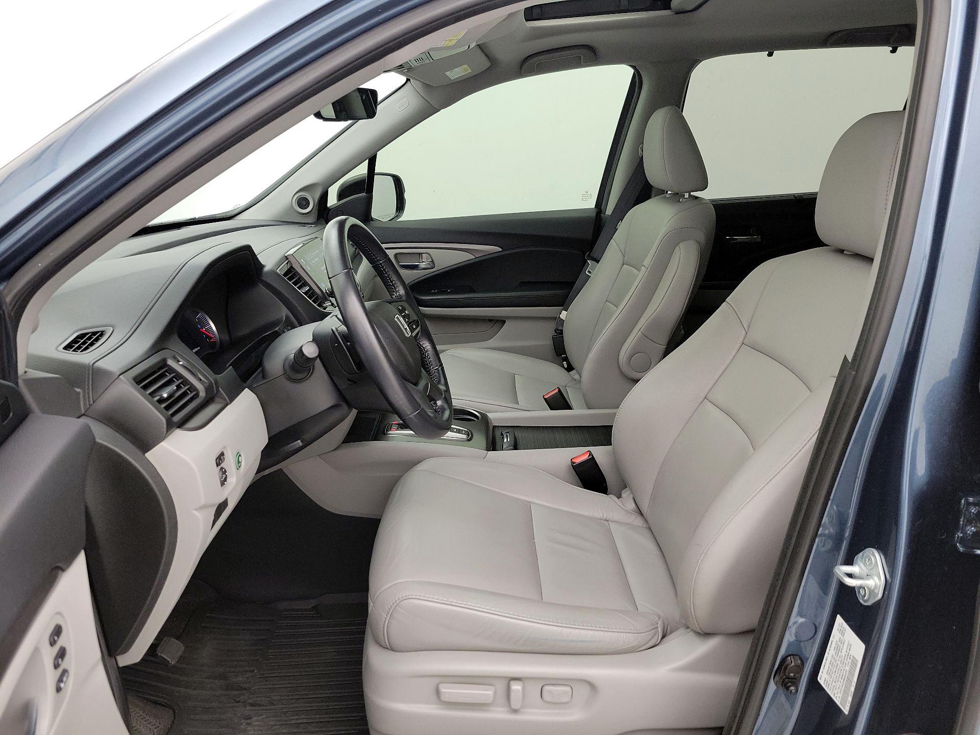 Thumbnail: 2021 Honda Pilot - 11