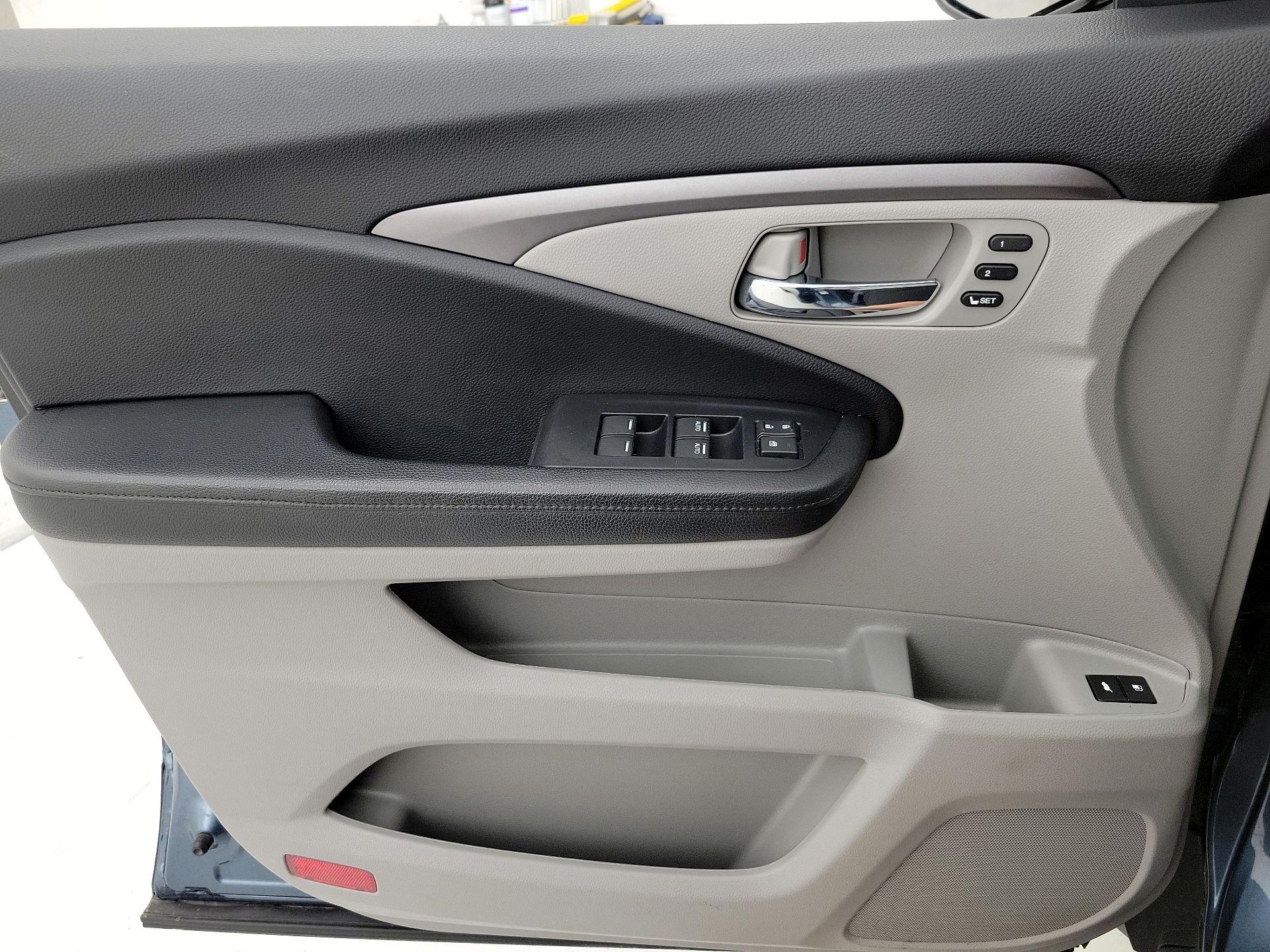 Thumbnail: 2021 Honda Pilot - 12