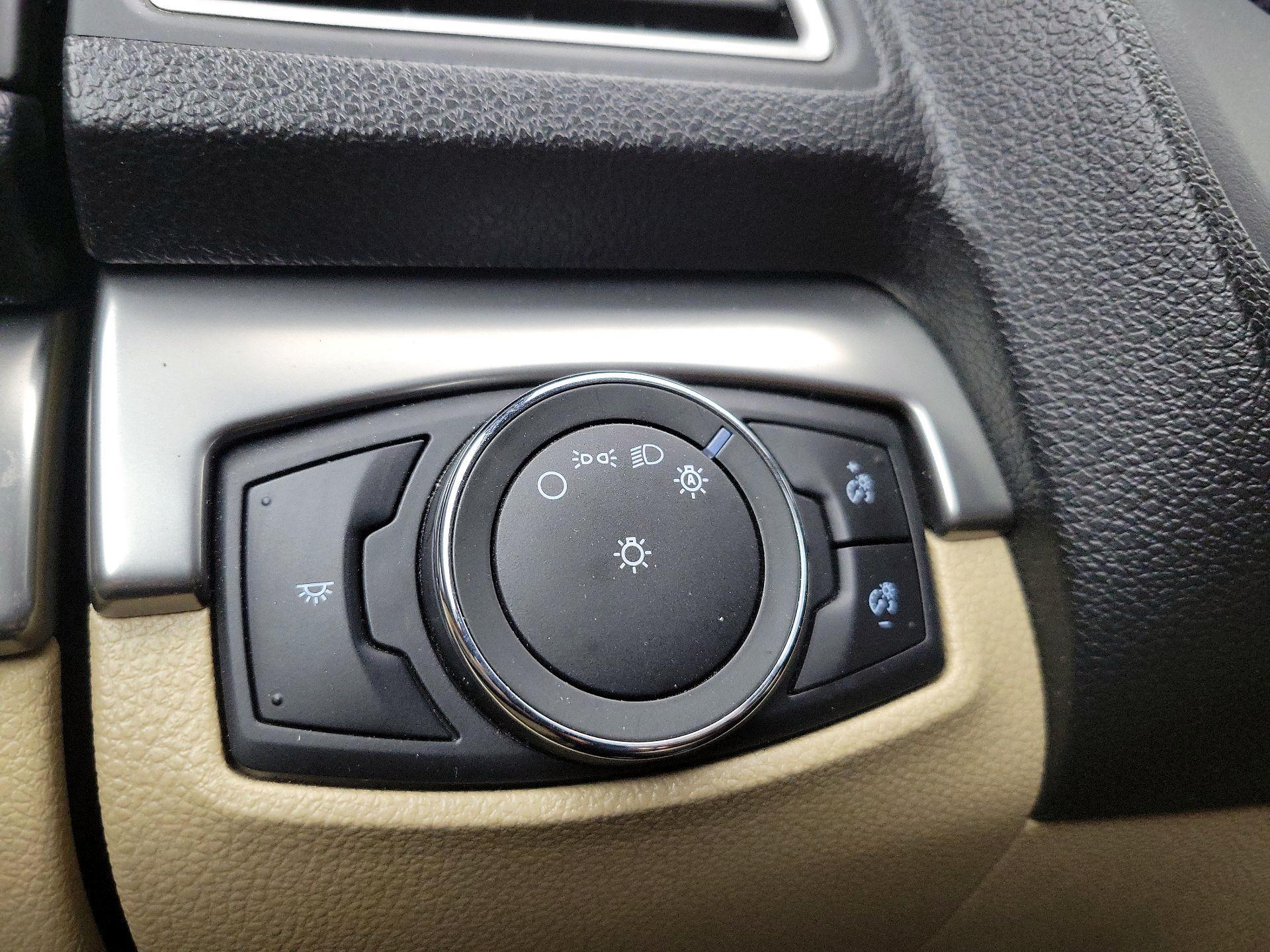 Thumbnail: 2017 Ford Explorer - 13