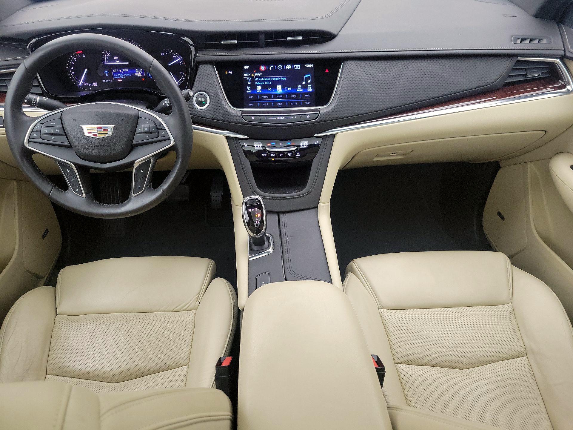 Thumbnail: 2017 Cadillac XT5 - 9