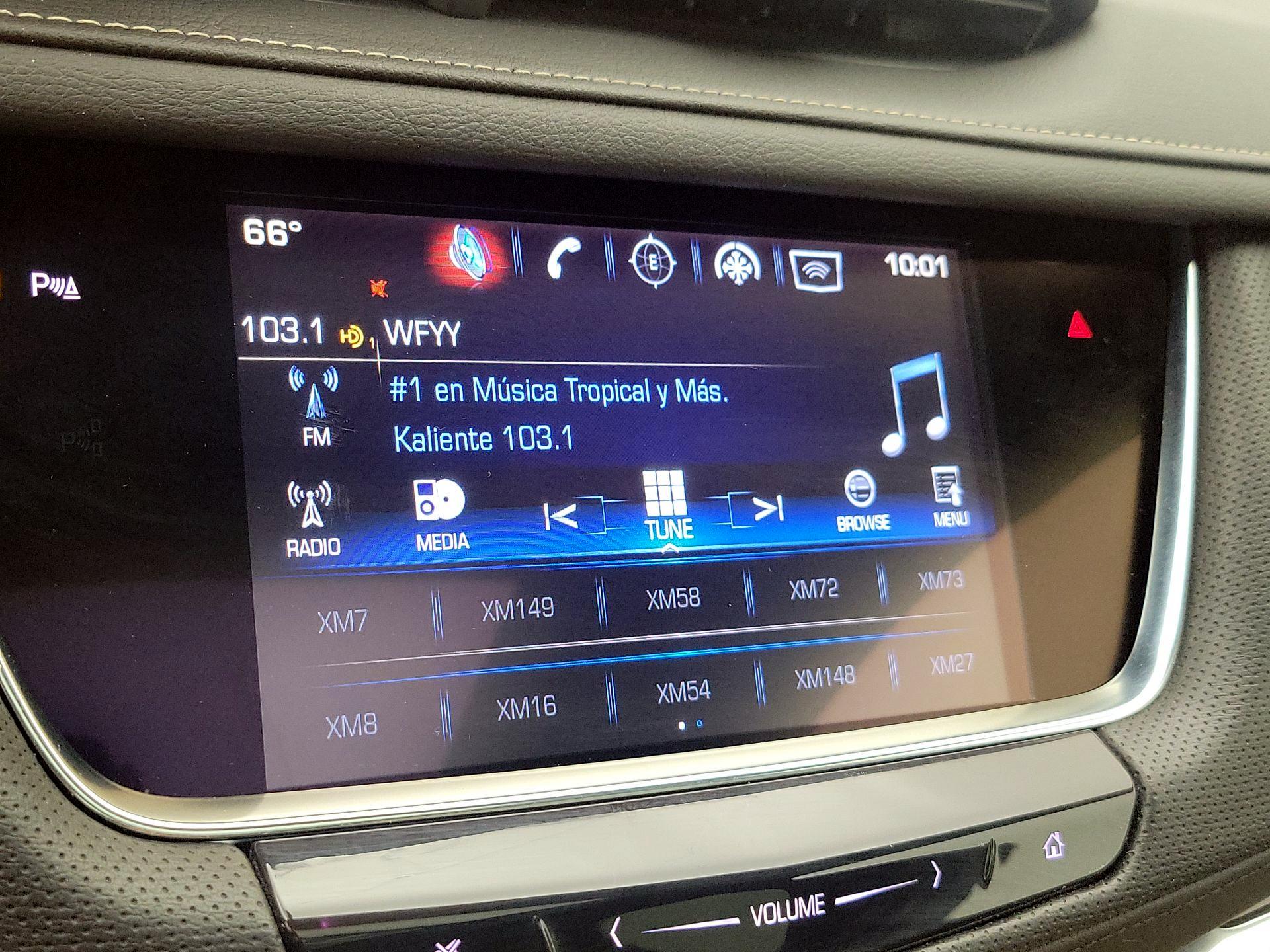 Thumbnail: 2017 Cadillac XT5 - 15