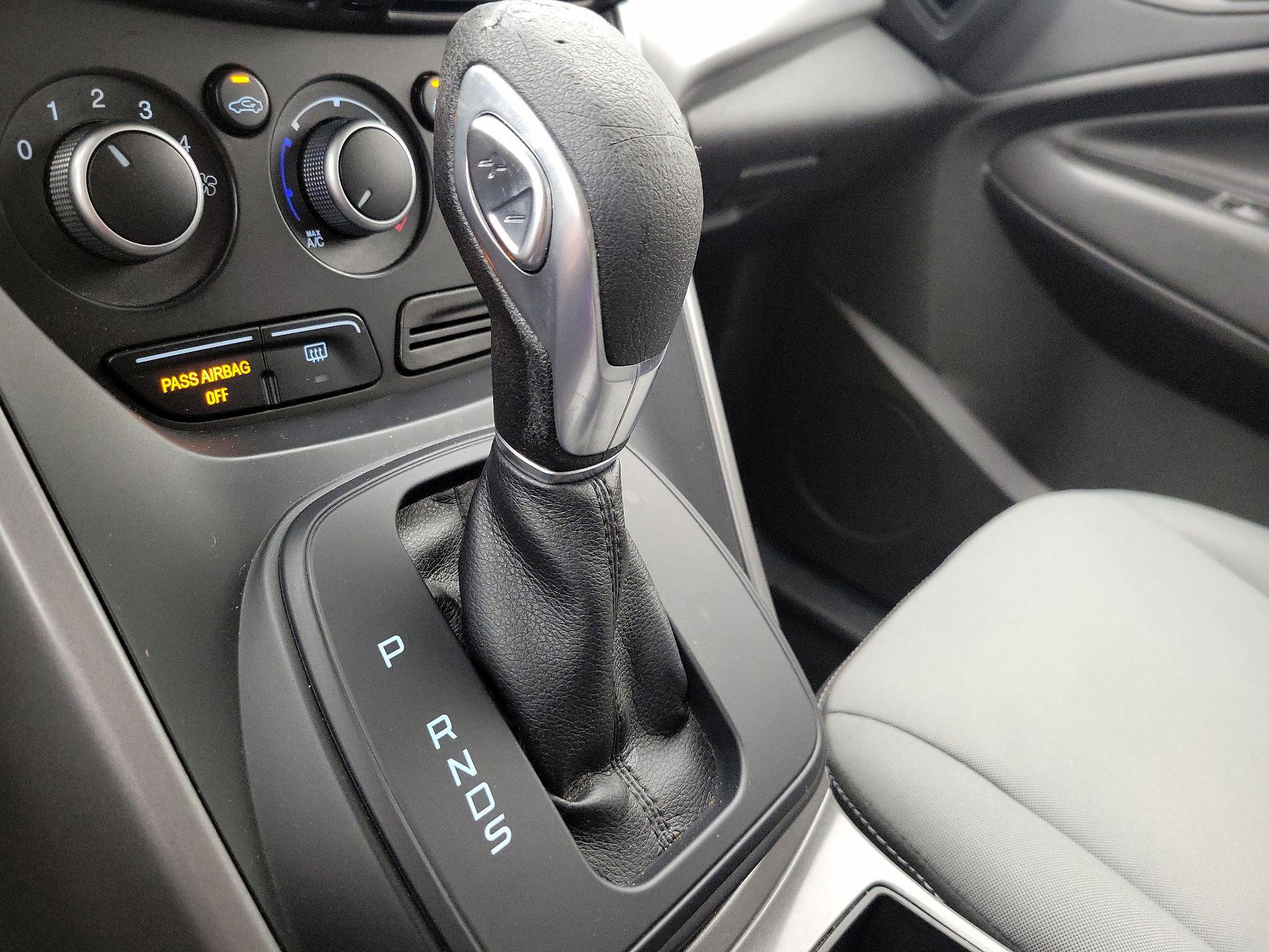 Thumbnail: 2016 Ford Escape - 17