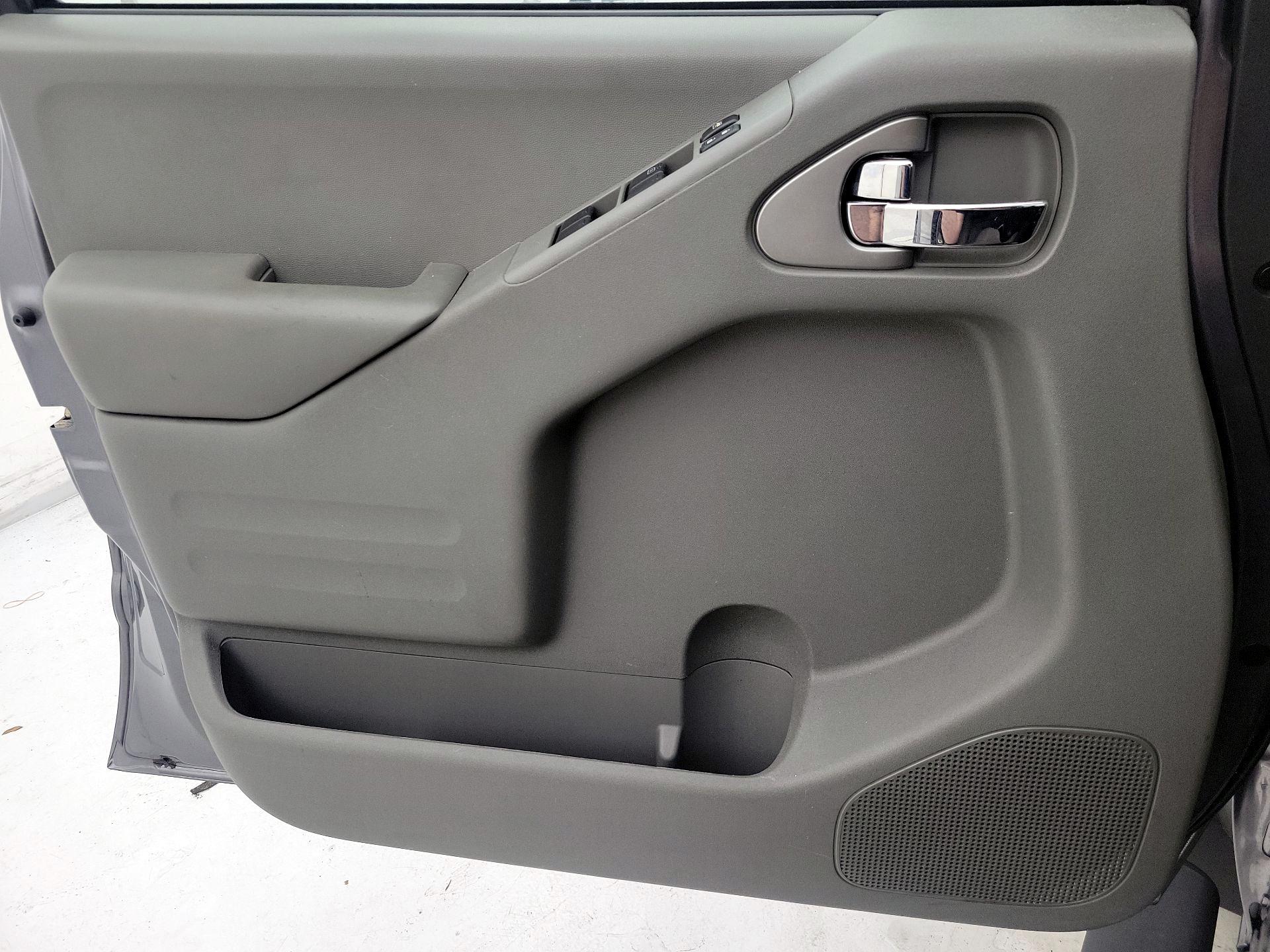 Thumbnail: 2021 Nissan Frontier - 12