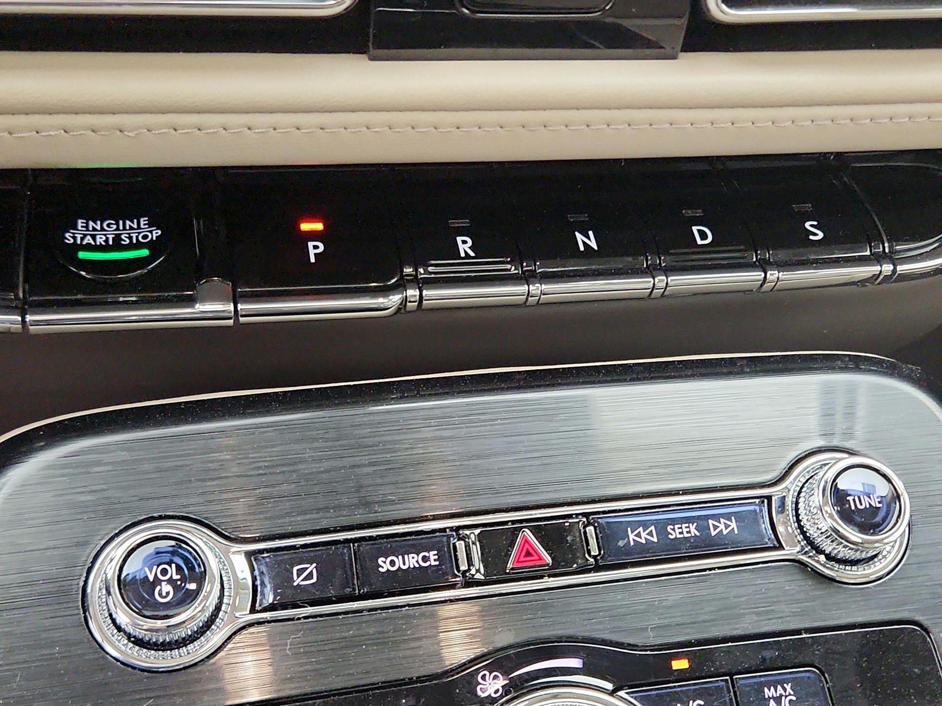 Thumbnail: 2022 Lincoln Nautilus - 18