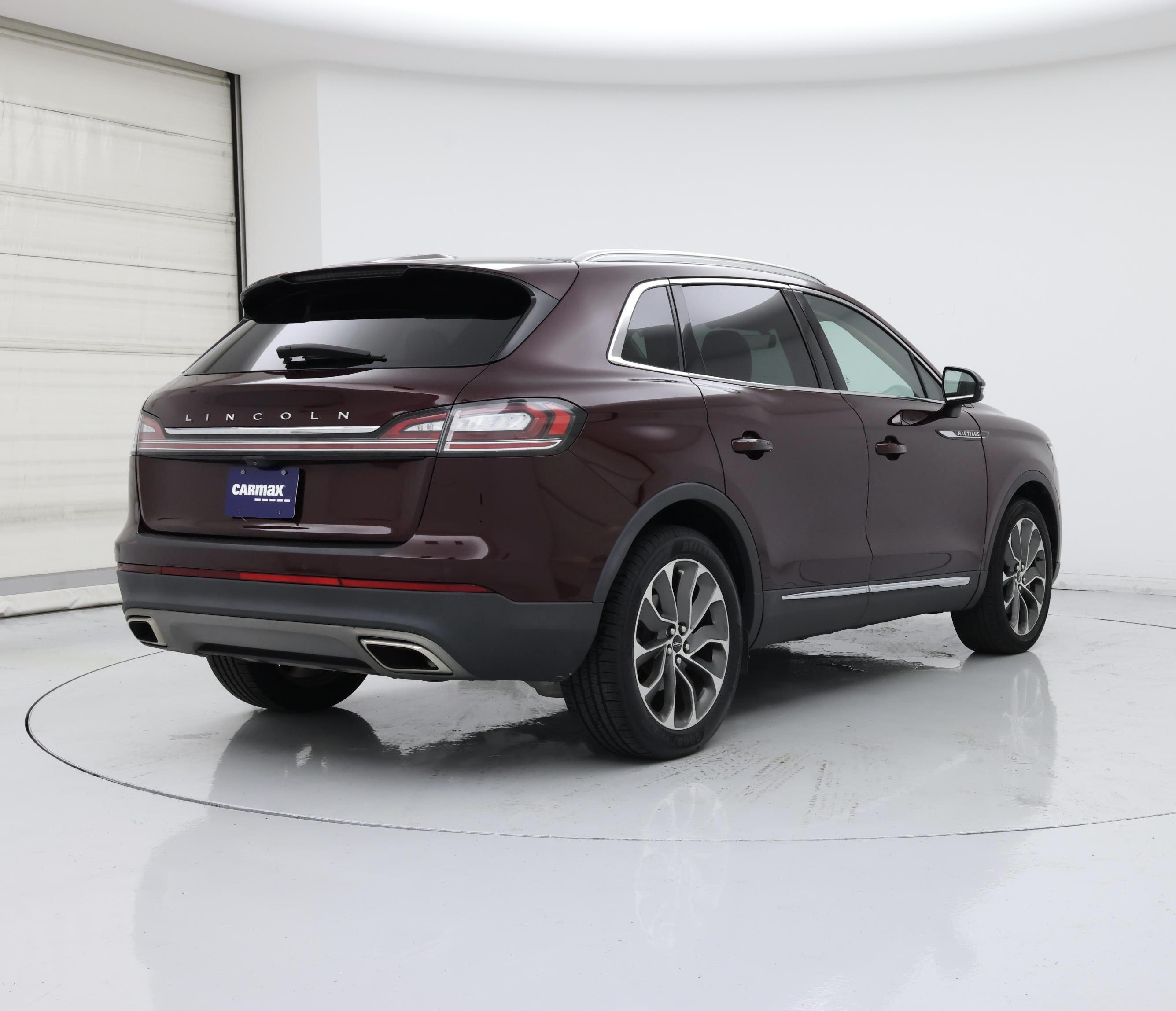 Thumbnail: 2022 Lincoln Nautilus - 8