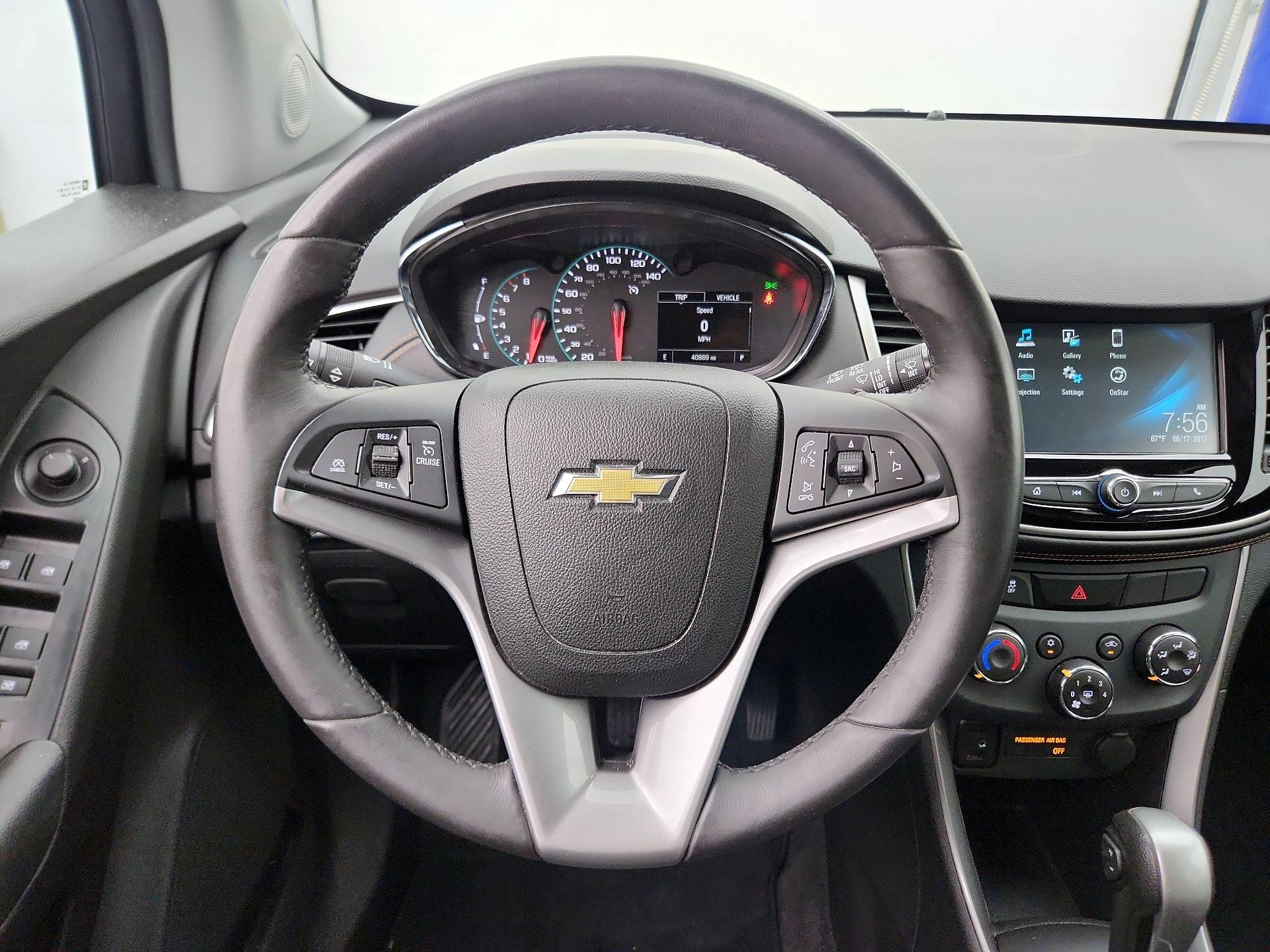 Thumbnail: 2017 Chevrolet Trax - 10