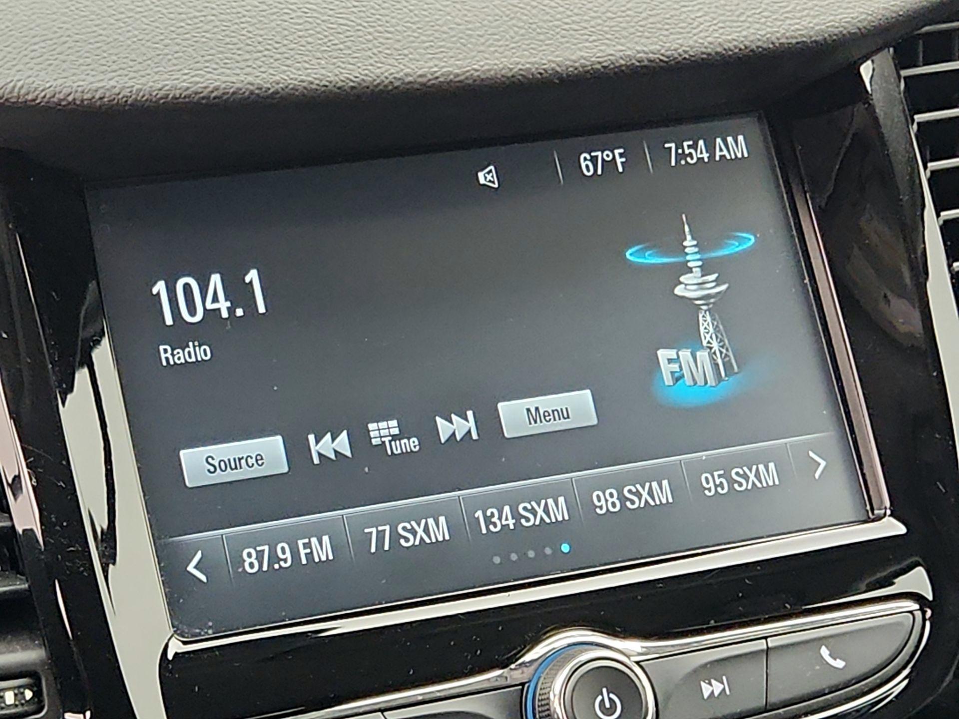 Thumbnail: 2017 Chevrolet Trax - 15