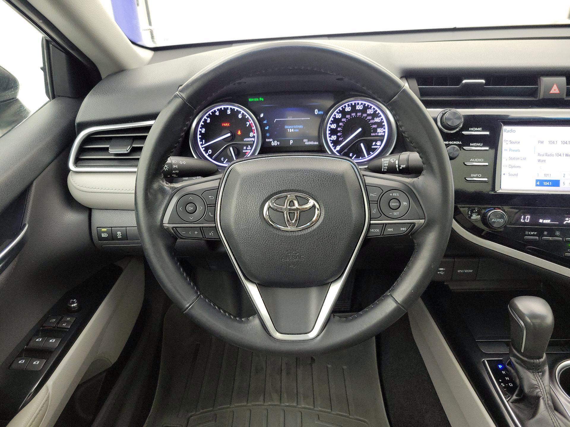 Thumbnail: 2018 Toyota Camry - 10