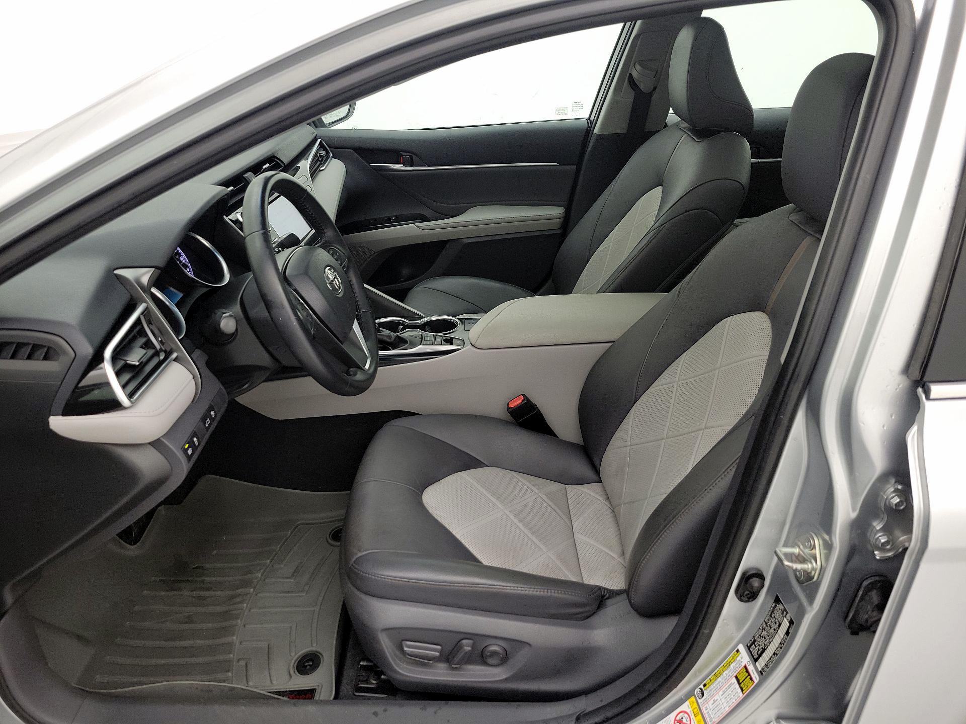 Thumbnail: 2018 Toyota Camry - 11