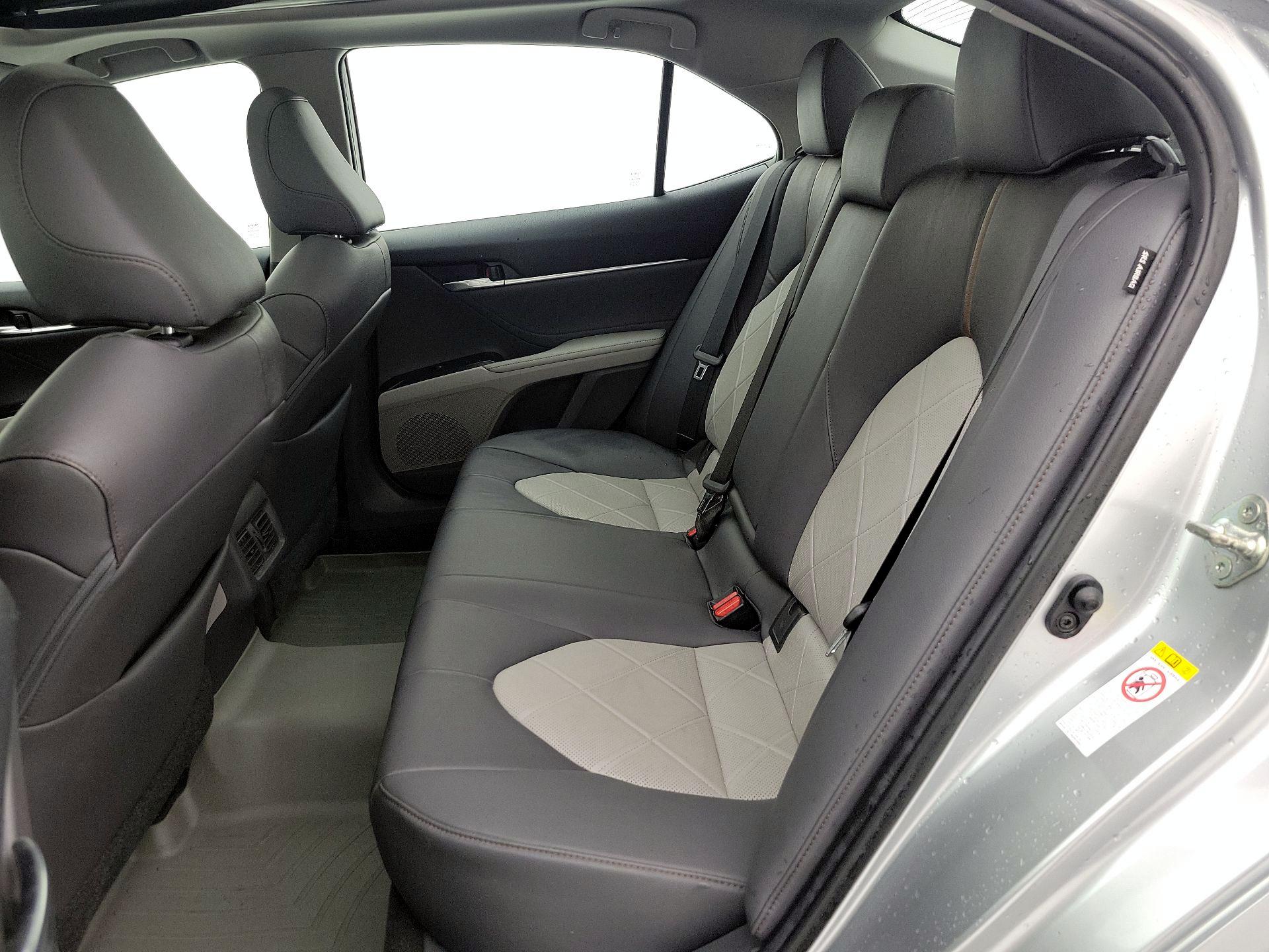 Thumbnail: 2018 Toyota Camry - 20