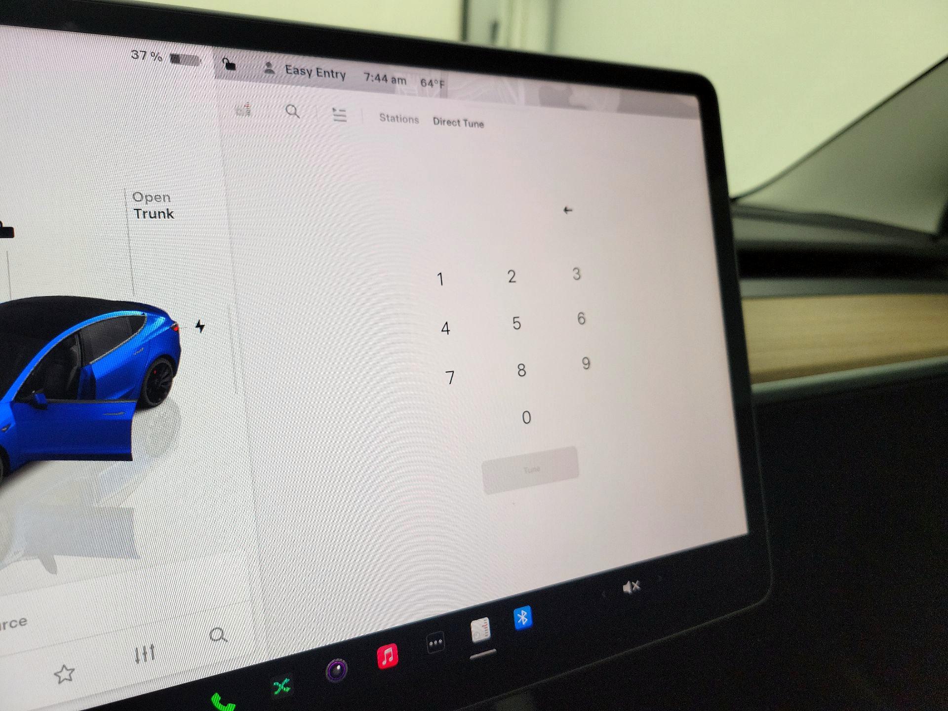 Thumbnail: 2023 Tesla Model 3 - 15