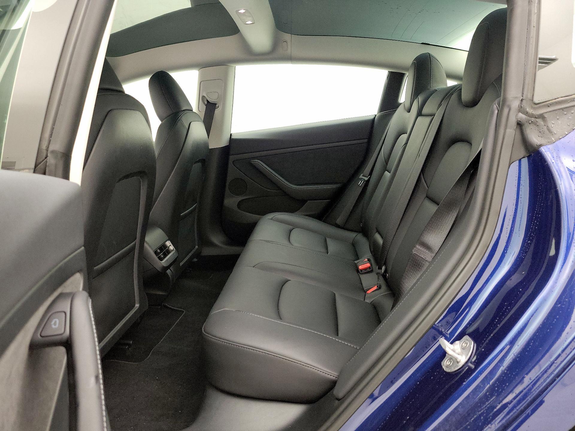 Thumbnail: 2023 Tesla Model 3 - 20