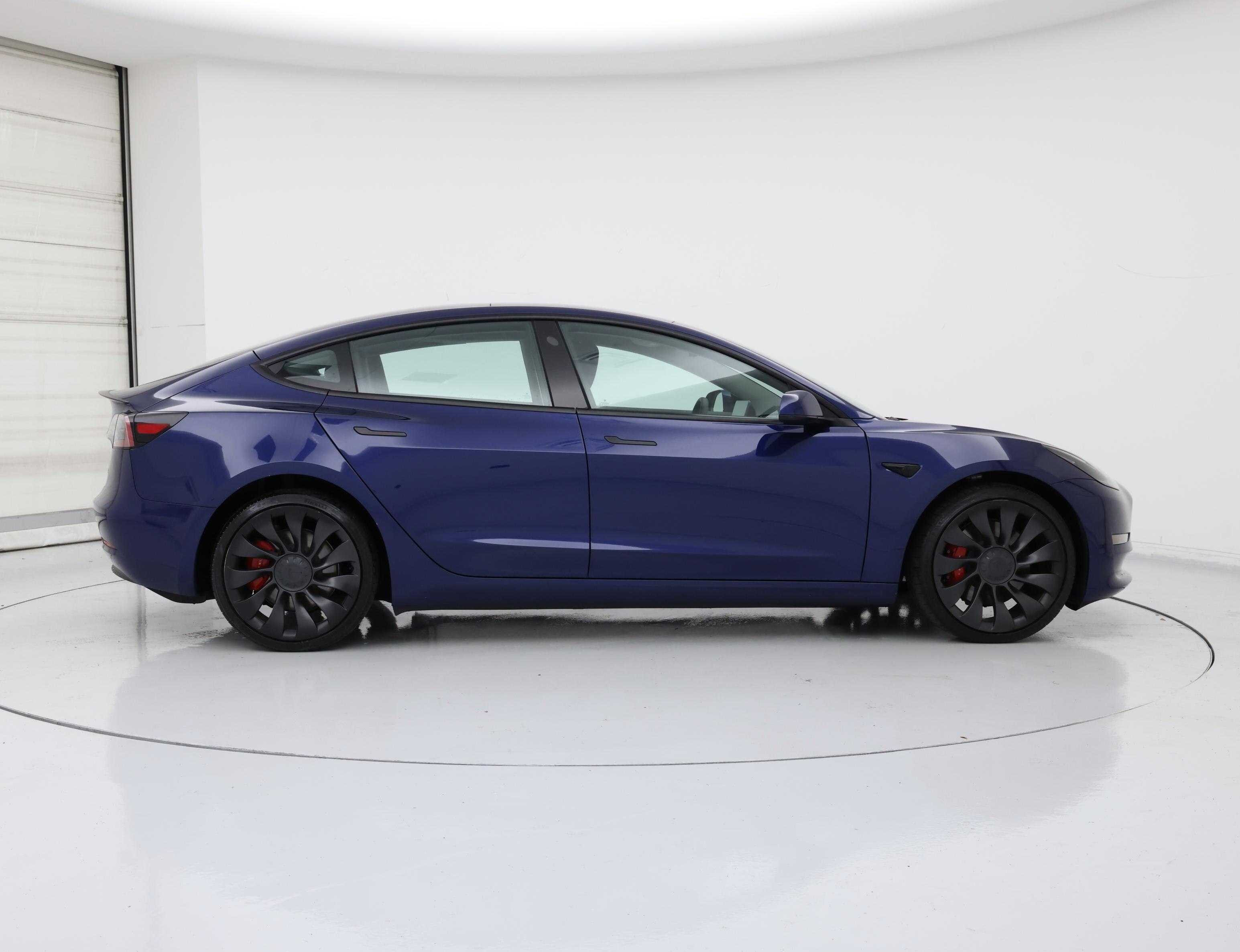 Thumbnail: 2023 Tesla Model 3 - 7