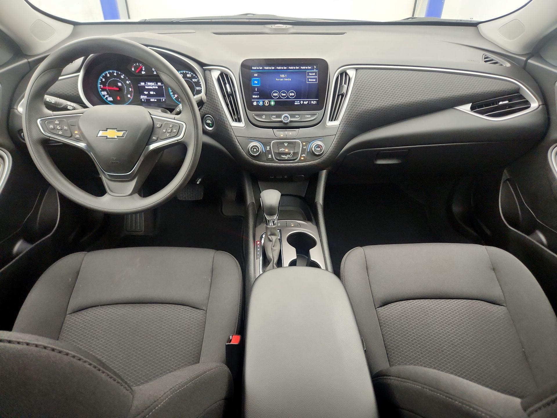 Thumbnail: 2025 Chevrolet Malibu - 9