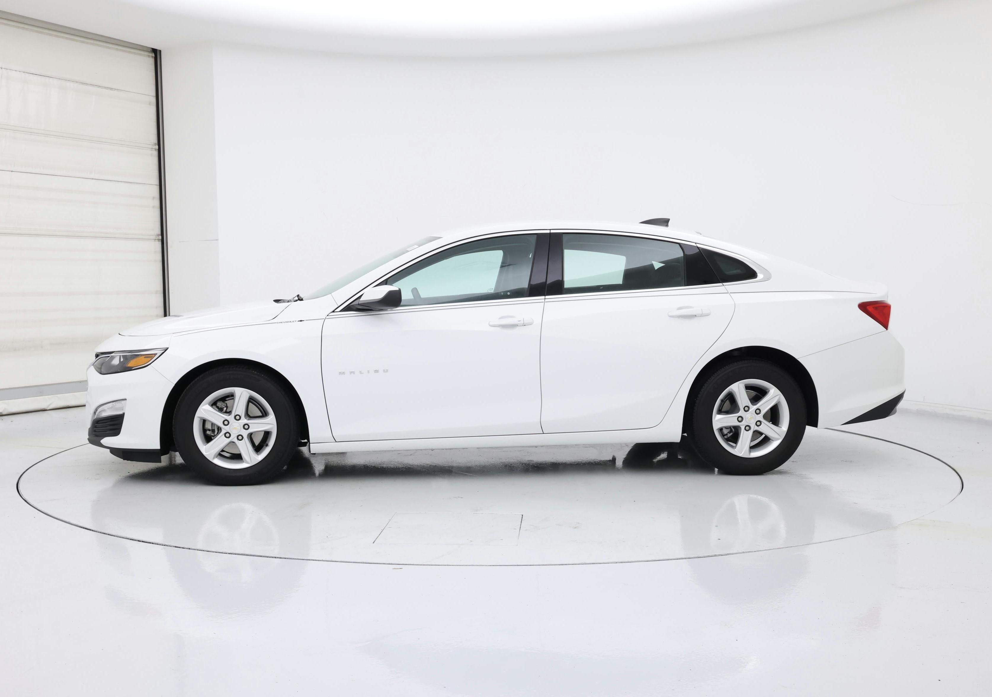 Thumbnail: 2025 Chevrolet Malibu - 3