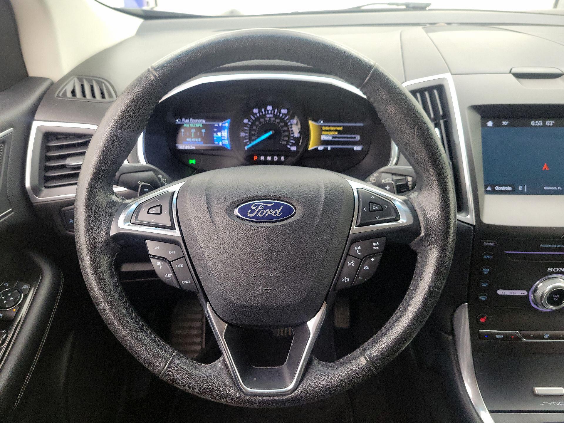 Thumbnail: 2017 Ford Edge - 10