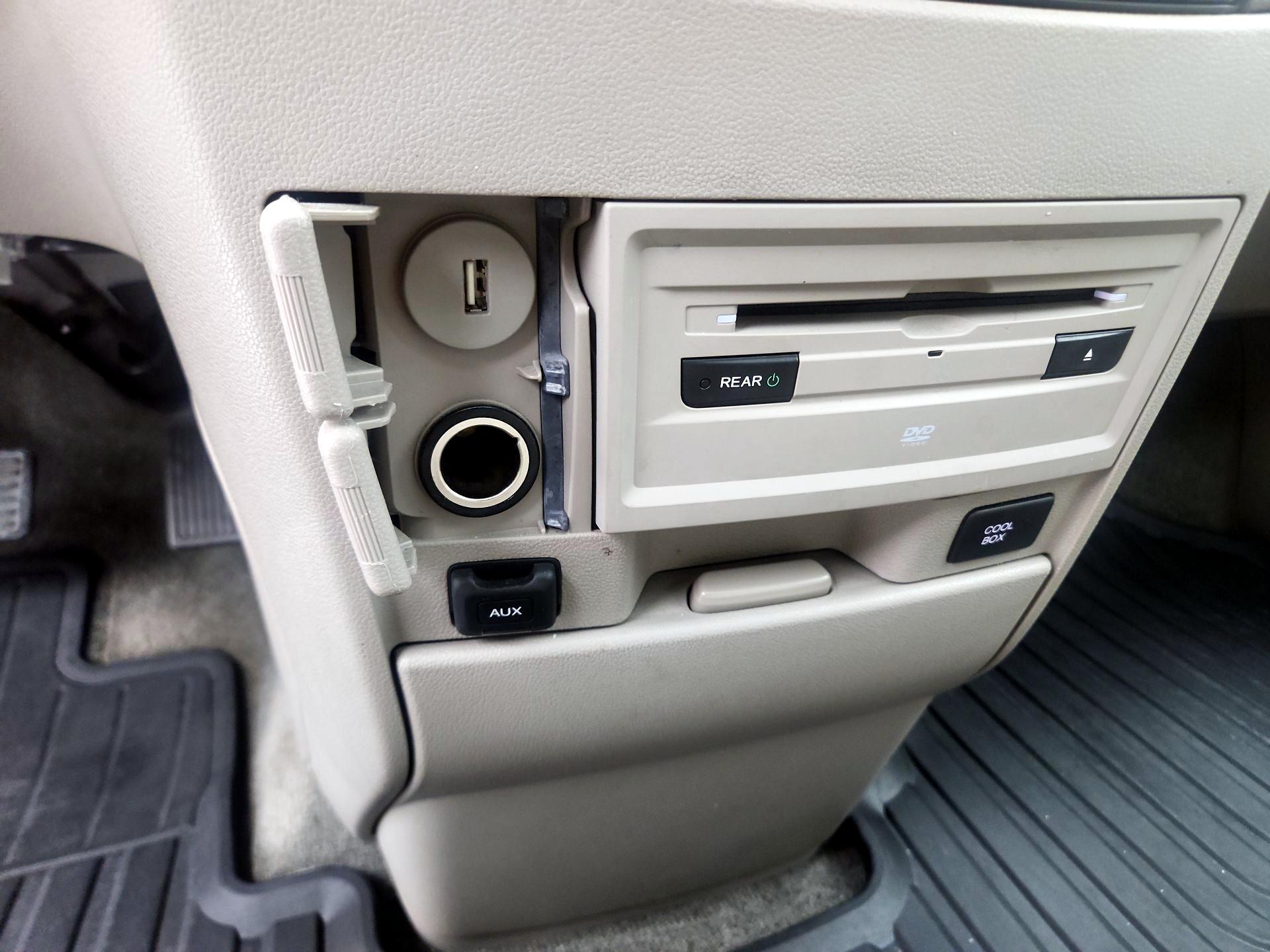 Thumbnail: 2015 Honda Odyssey - 19