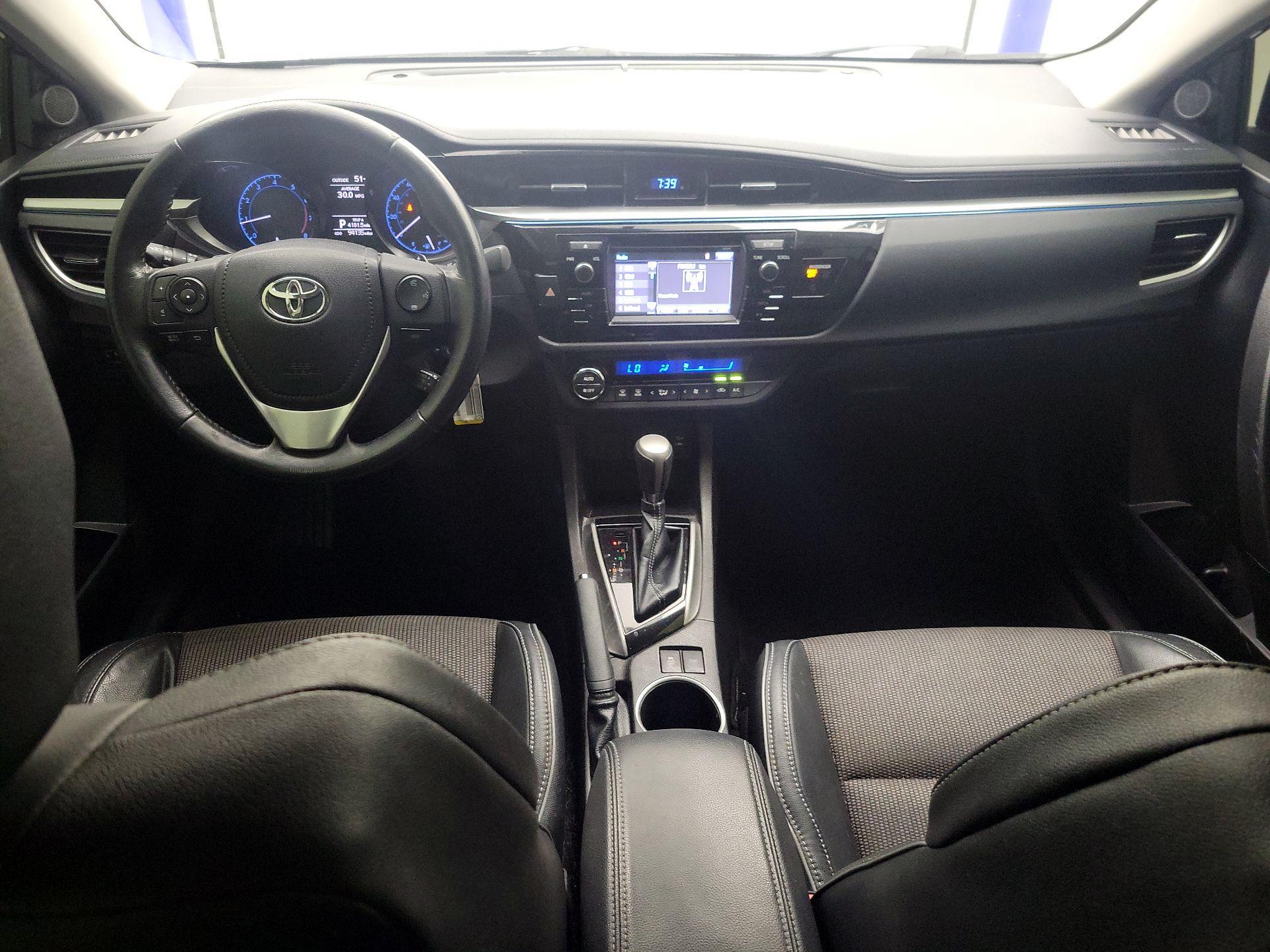 Thumbnail: 2015 Toyota Corolla - 9