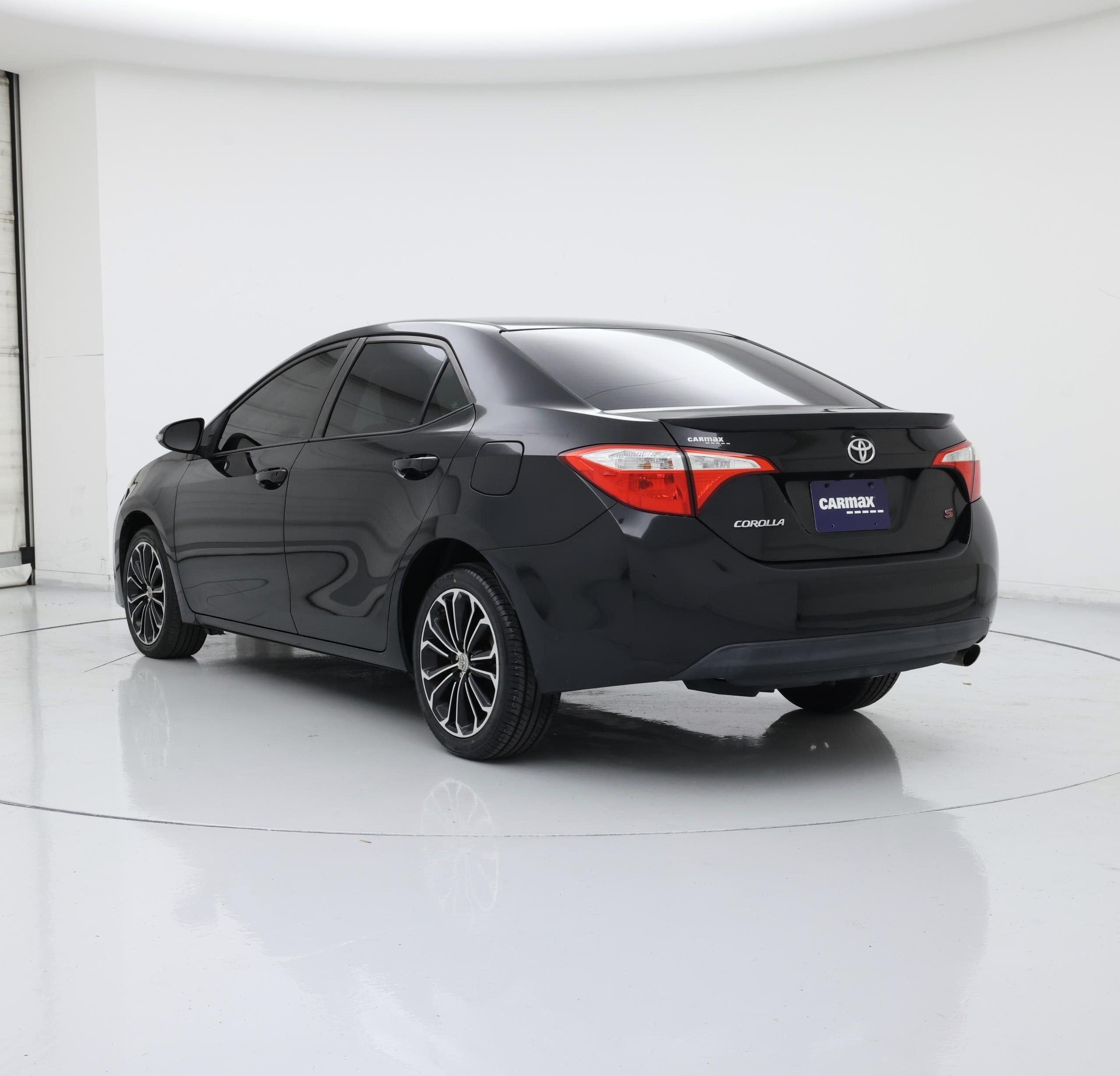 Thumbnail: 2015 Toyota Corolla - 2