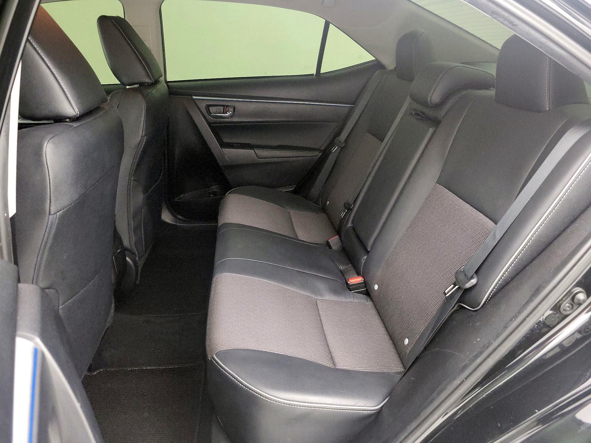 Thumbnail: 2015 Toyota Corolla - 19