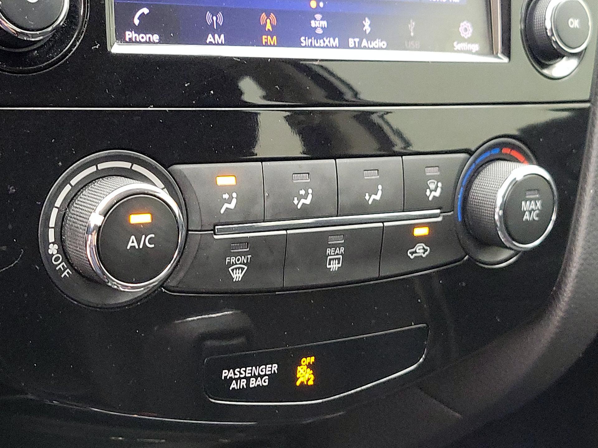 Thumbnail: 2019 Nissan Rogue Sport - 16