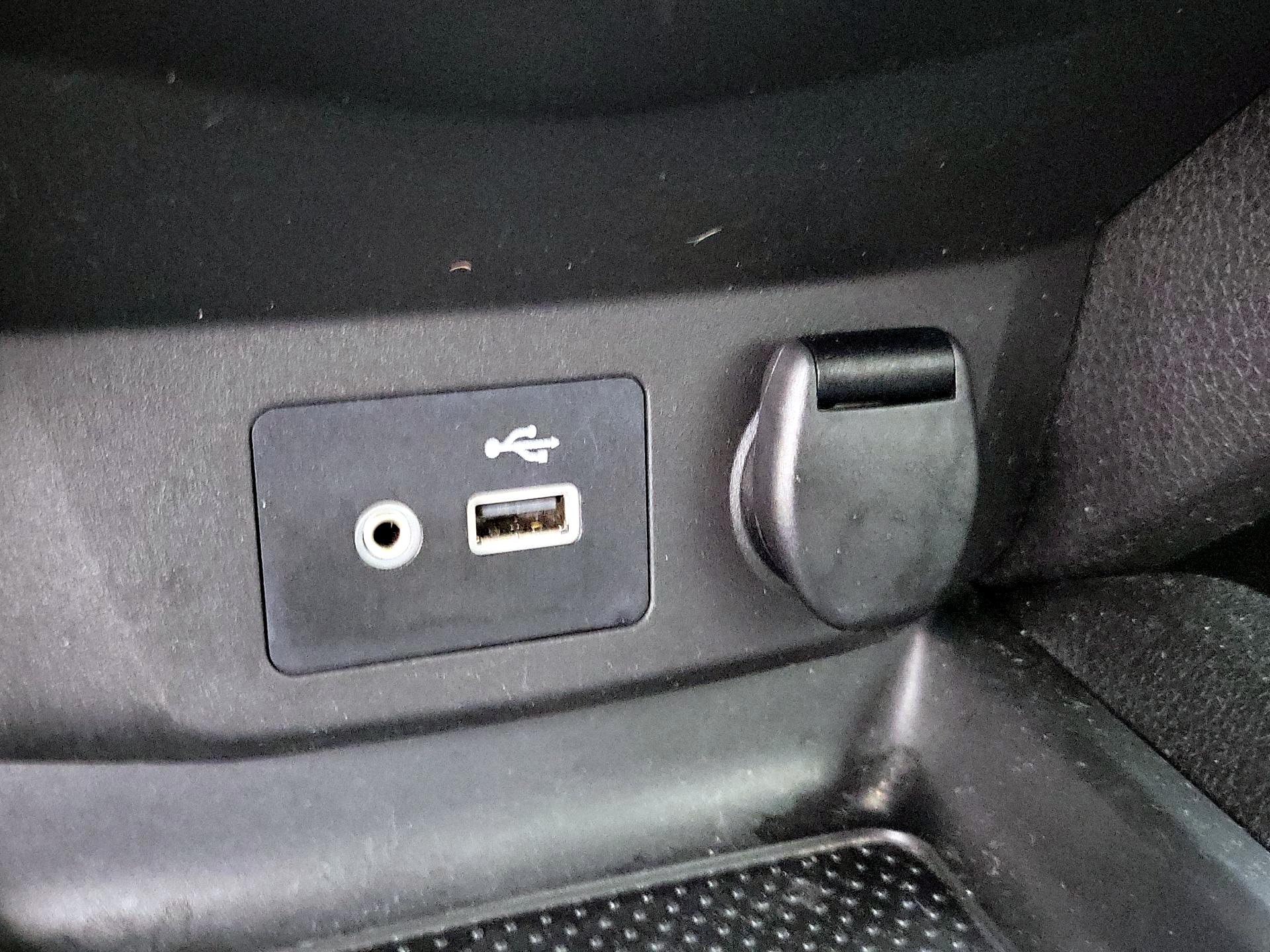 Thumbnail: 2019 Nissan Rogue Sport - 18