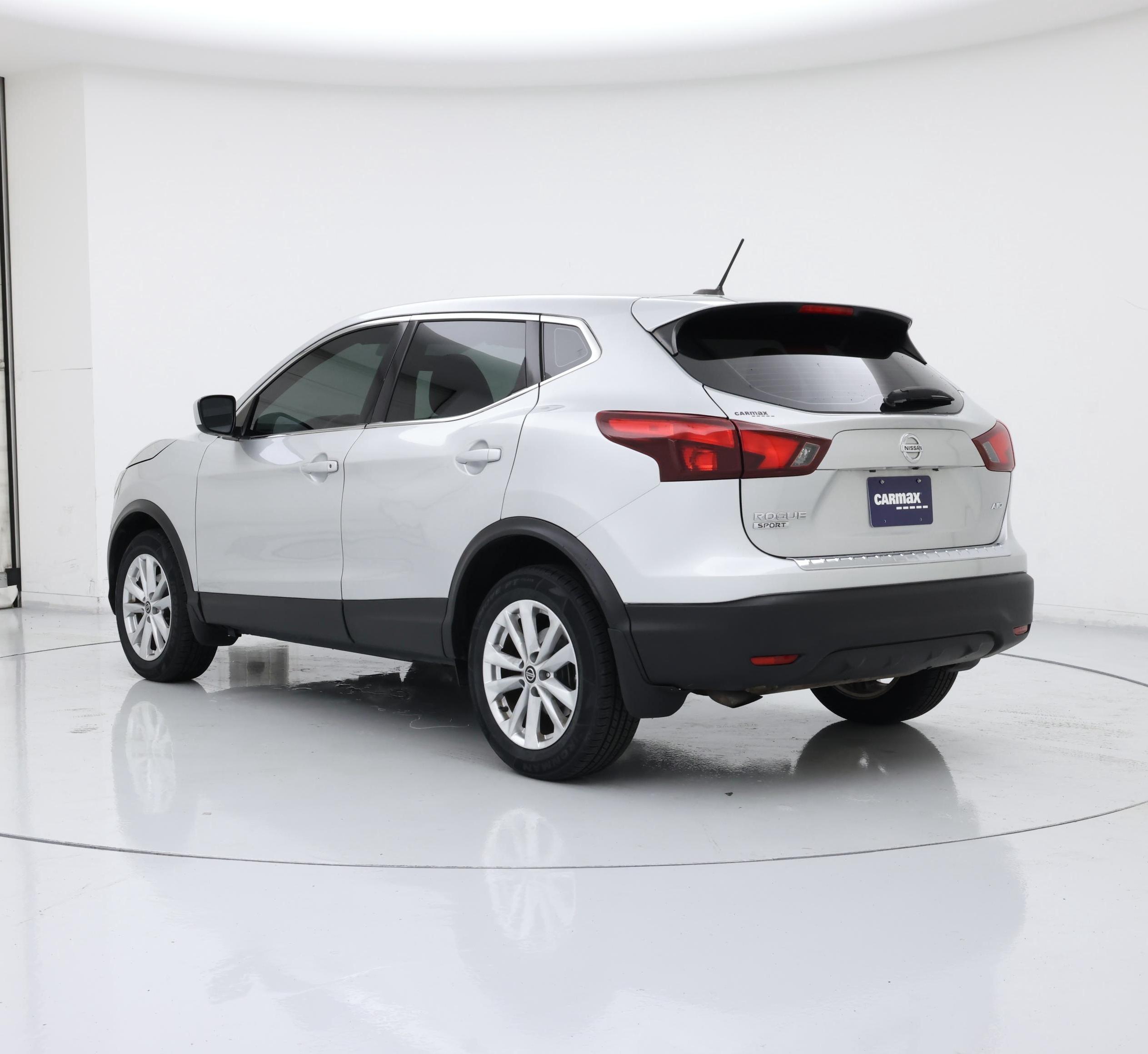 Thumbnail: 2019 Nissan Rogue Sport - 2