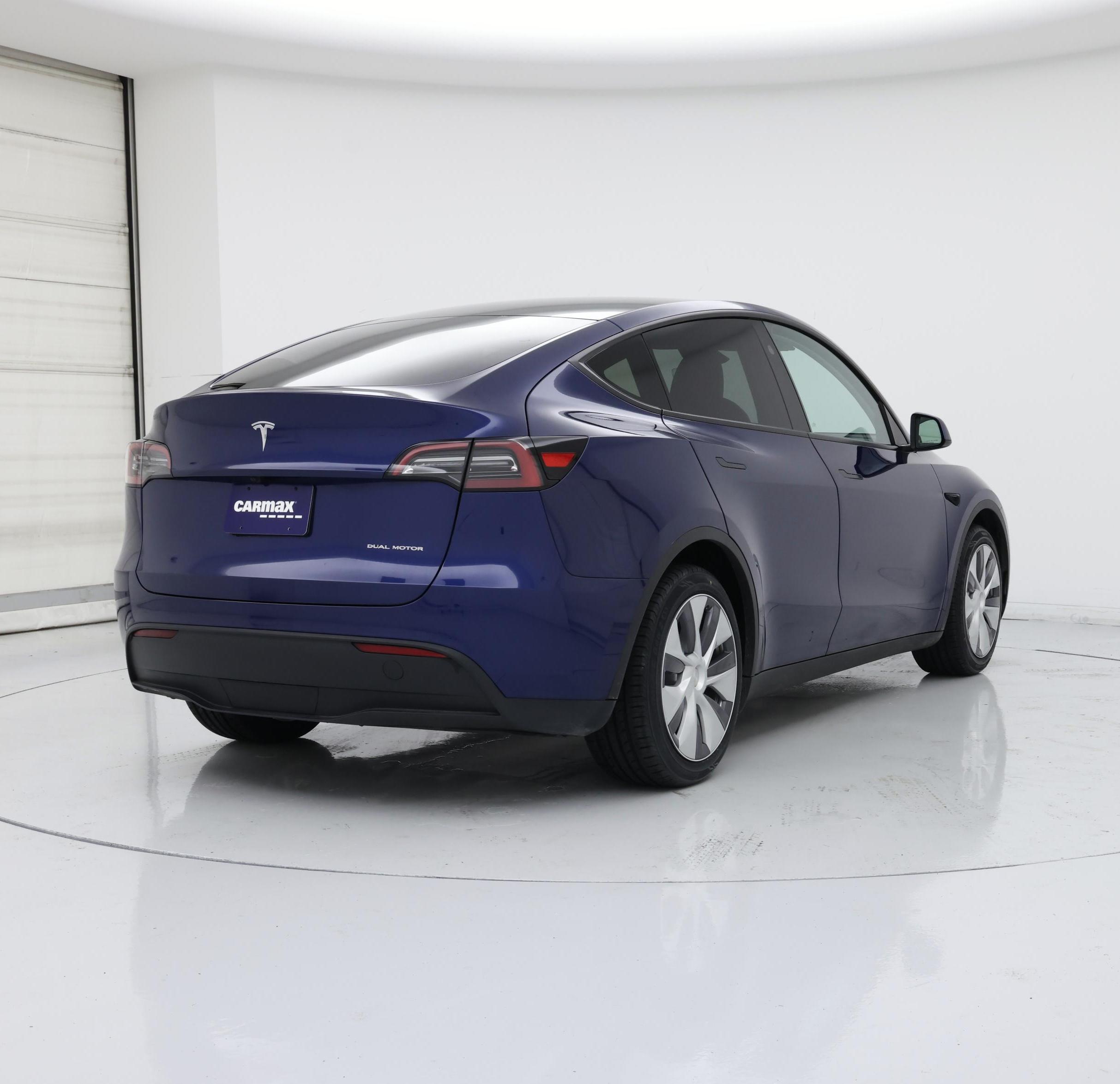 Thumbnail: 2024 Tesla Model Y - 8