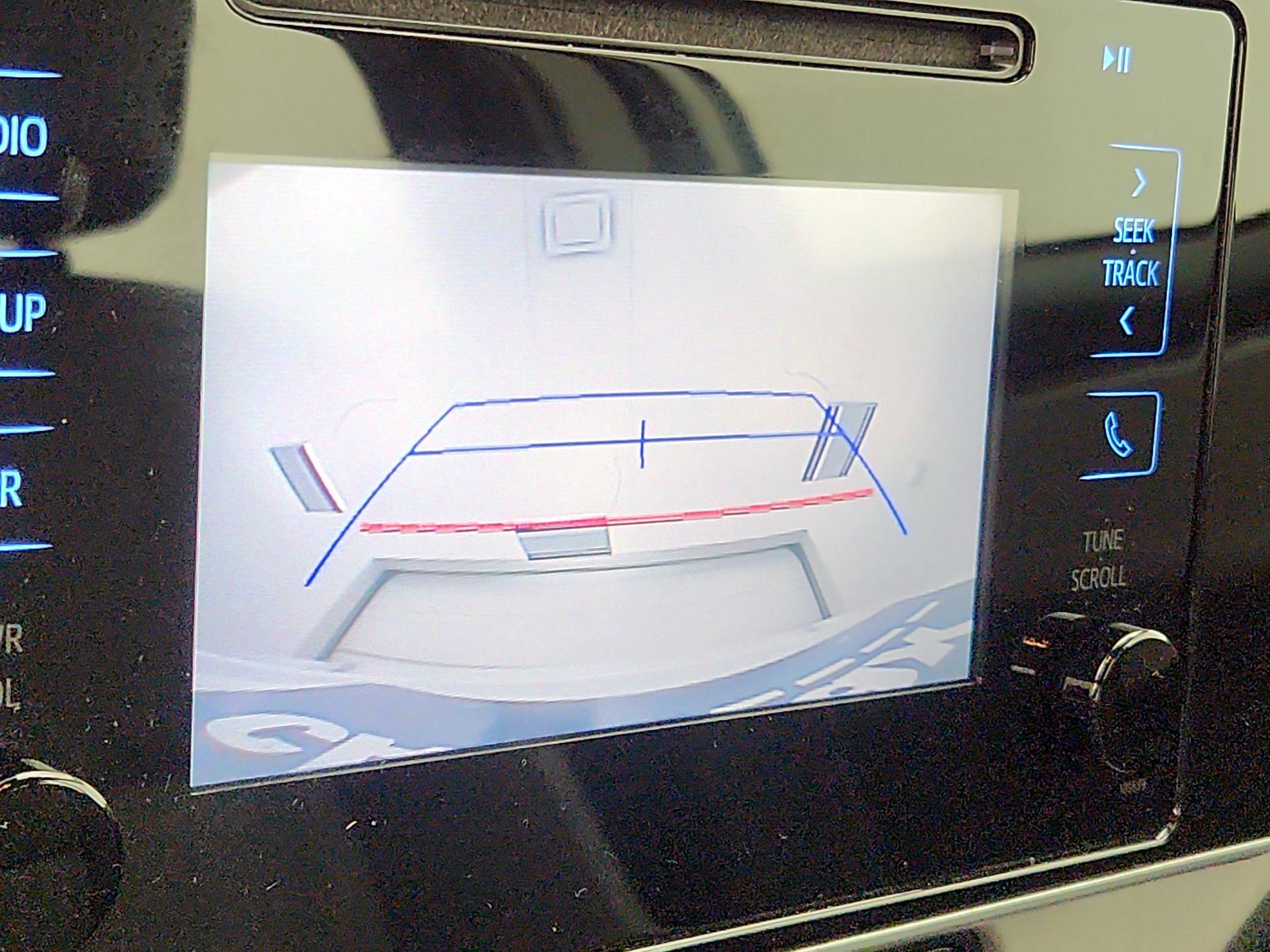 Thumbnail: 2018 Toyota Corolla - 14