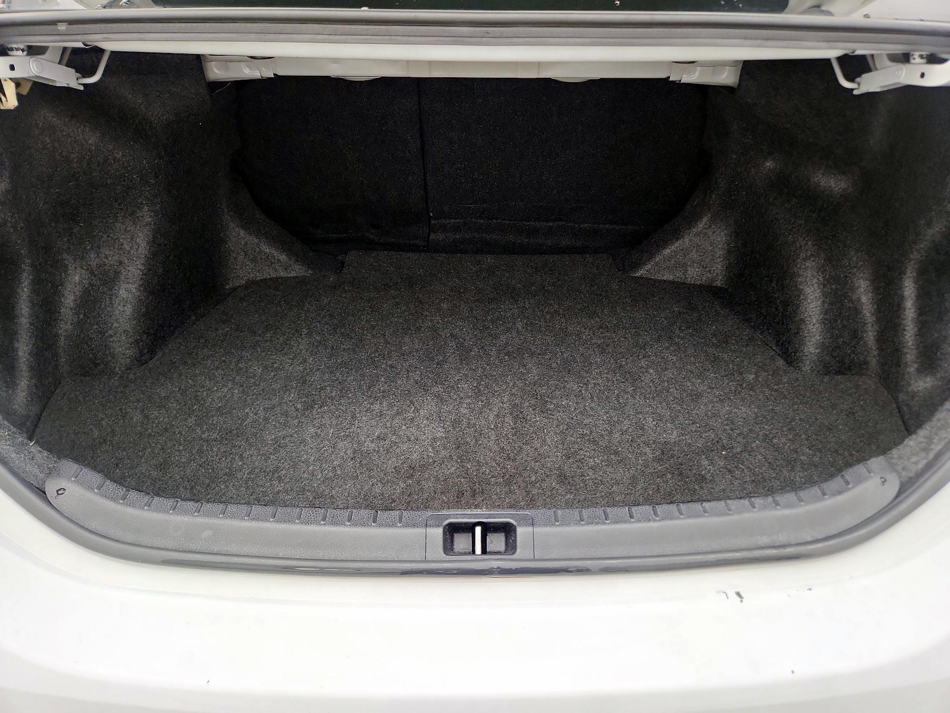 Thumbnail: 2018 Toyota Corolla - 20