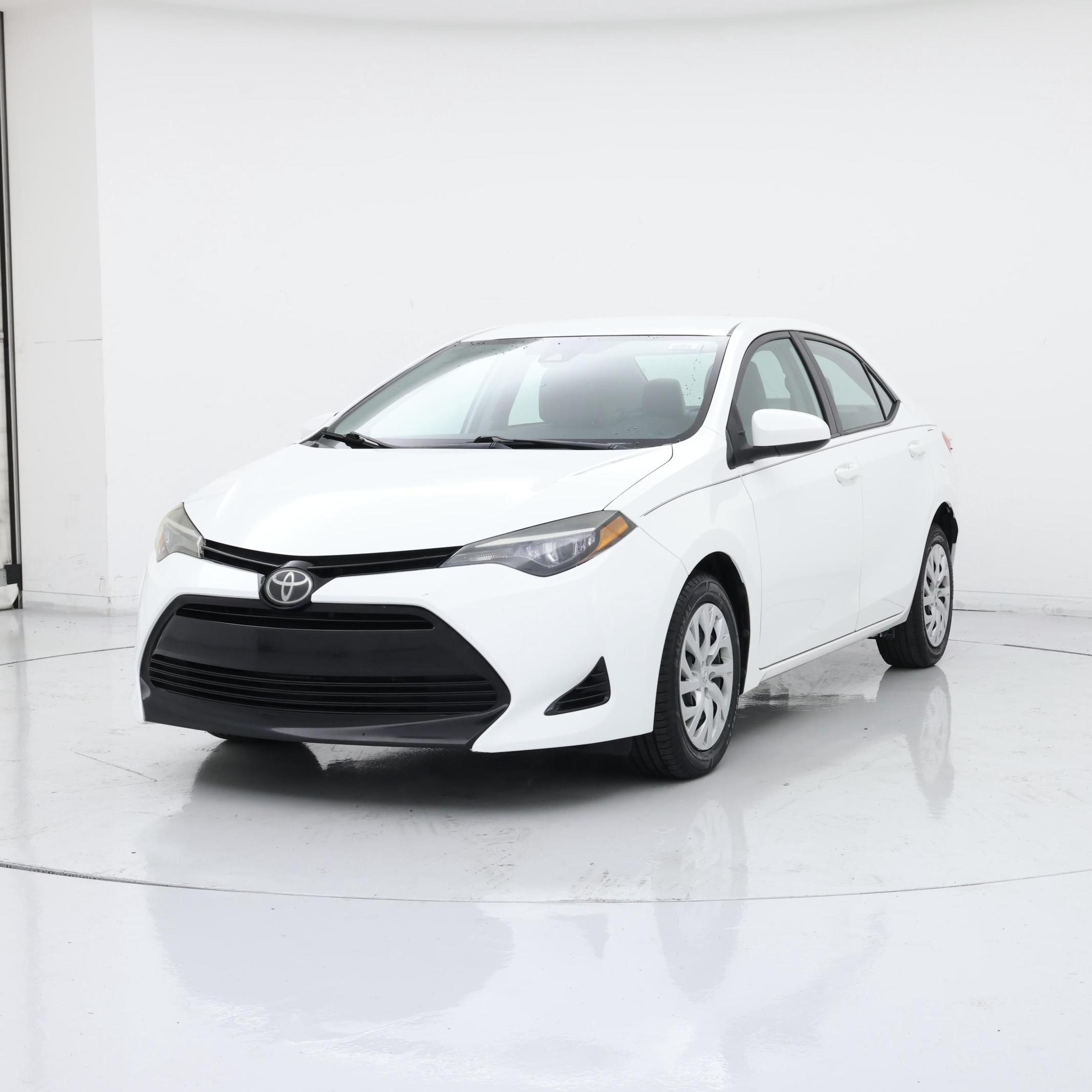 Thumbnail: 2018 Toyota Corolla - 4