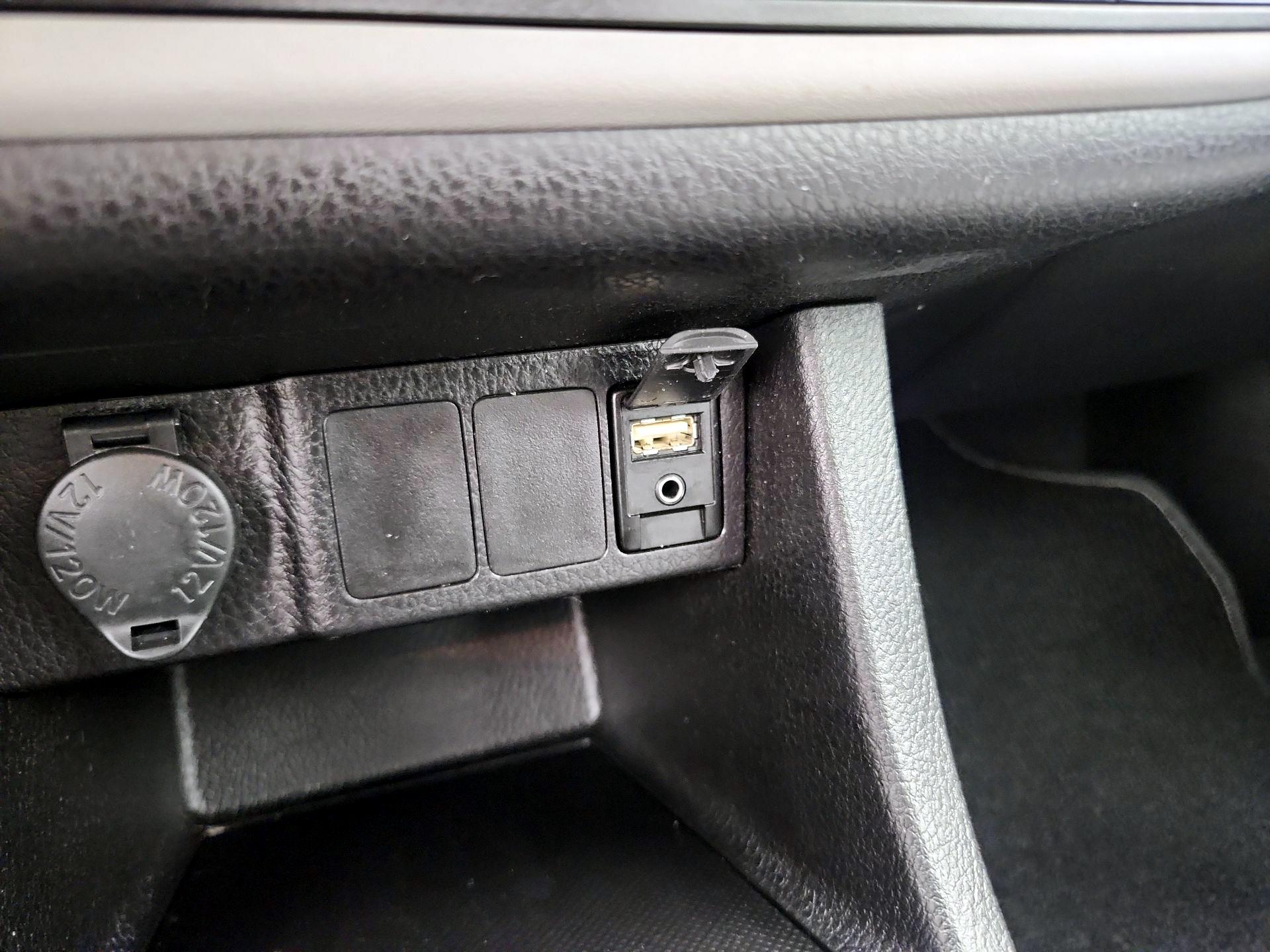 Thumbnail: 2019 Toyota Corolla - 18