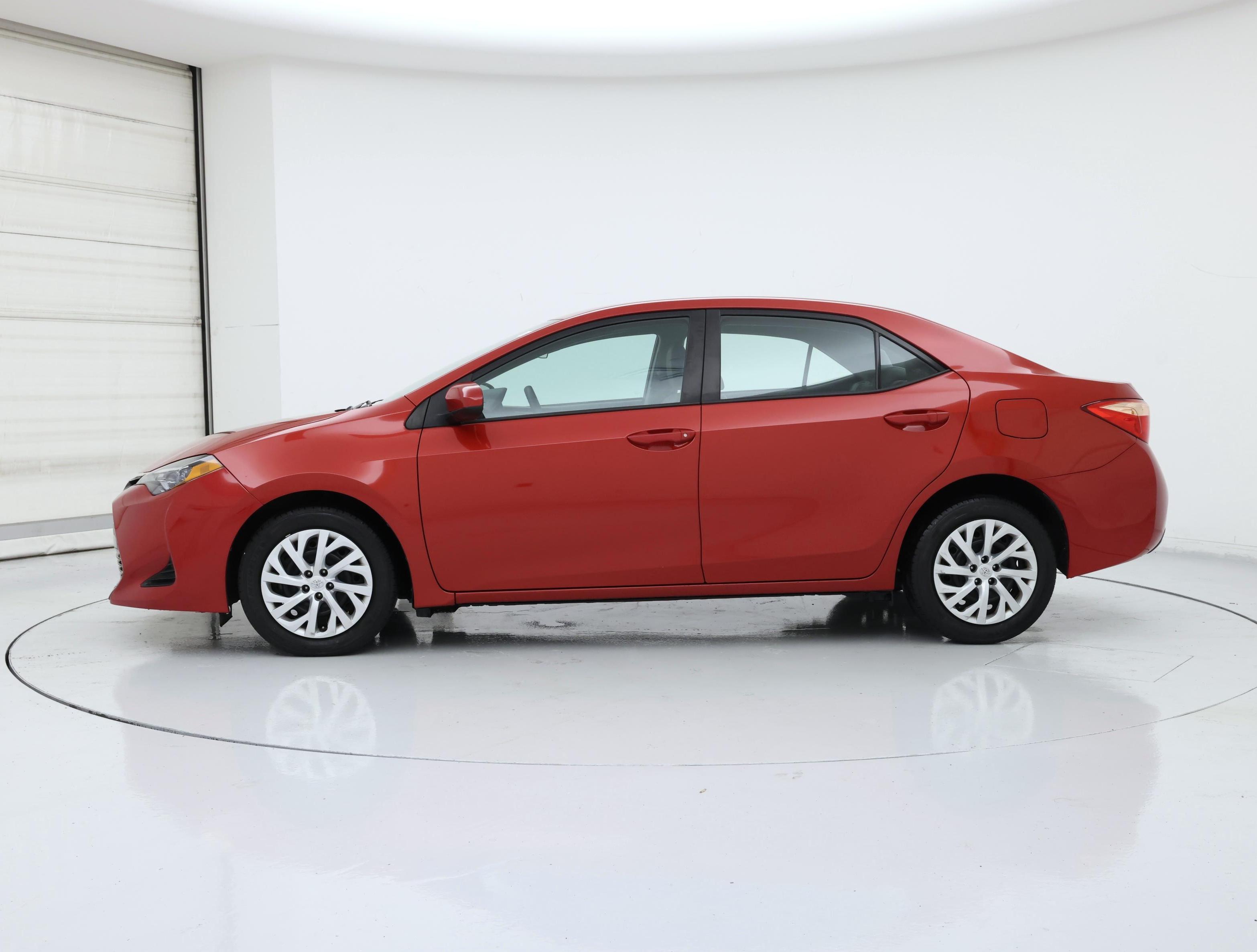 Thumbnail: 2019 Toyota Corolla - 3