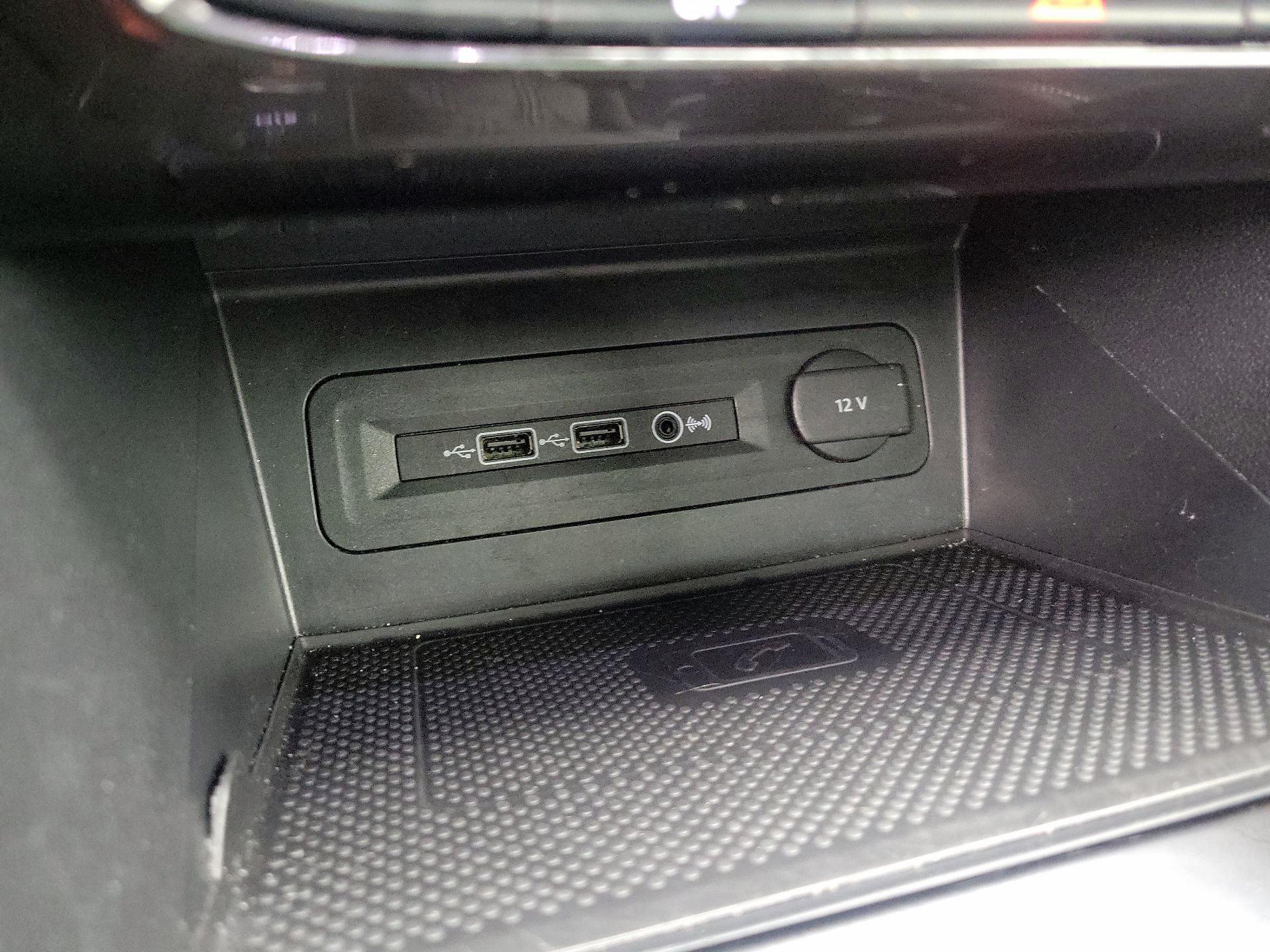 Thumbnail: 2021 Volkswagen Atlas - 19