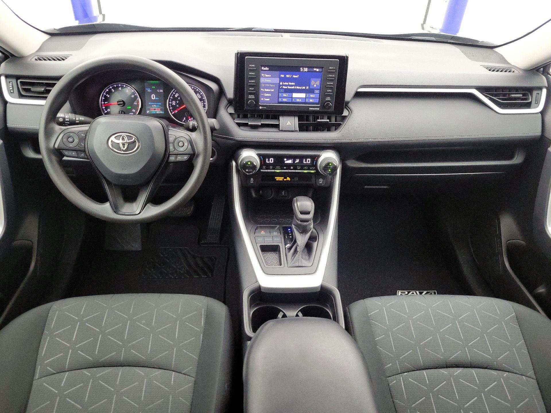 Thumbnail: 2021 Toyota RAV4 - 9