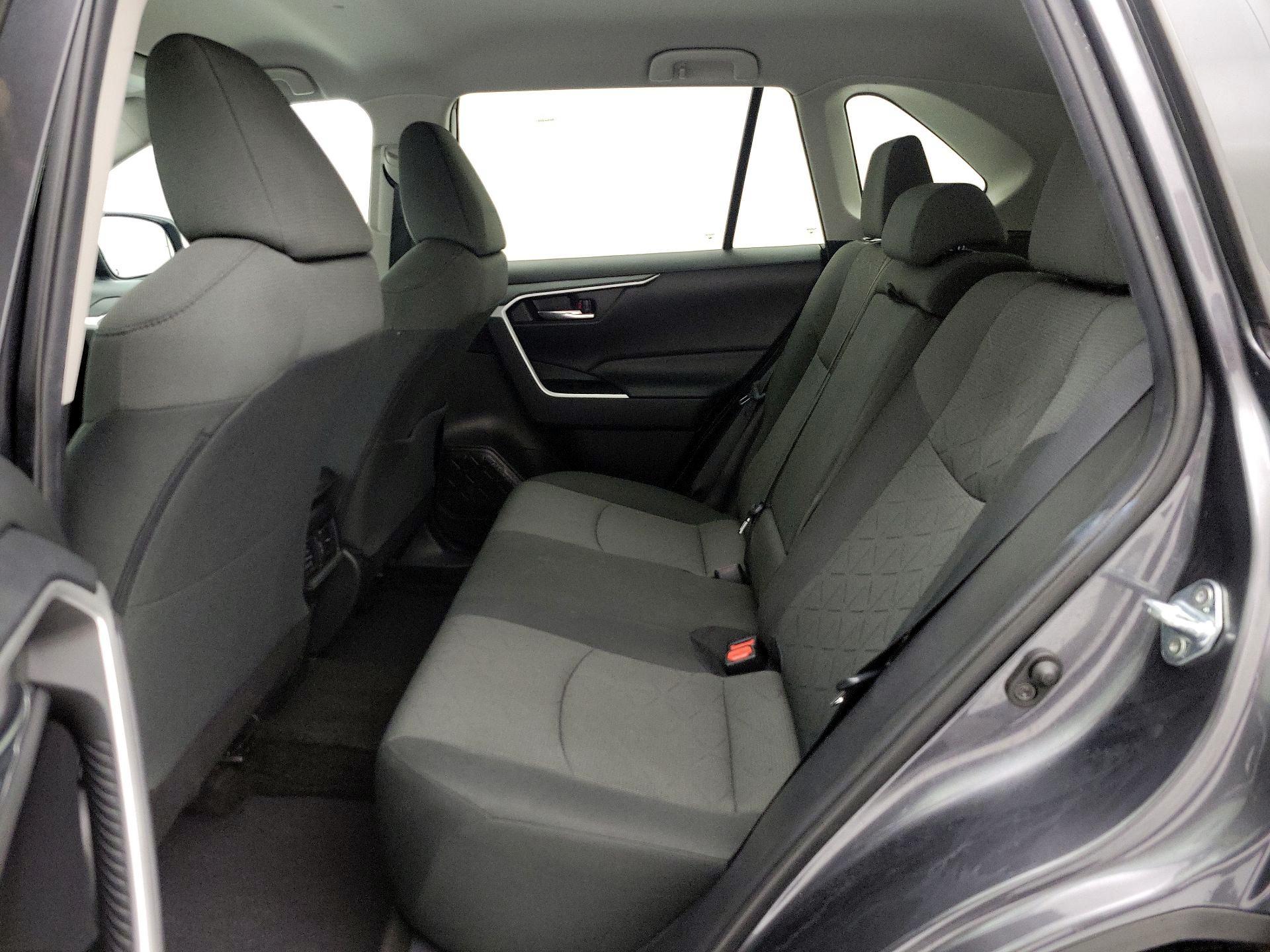 Thumbnail: 2021 Toyota RAV4 - 19